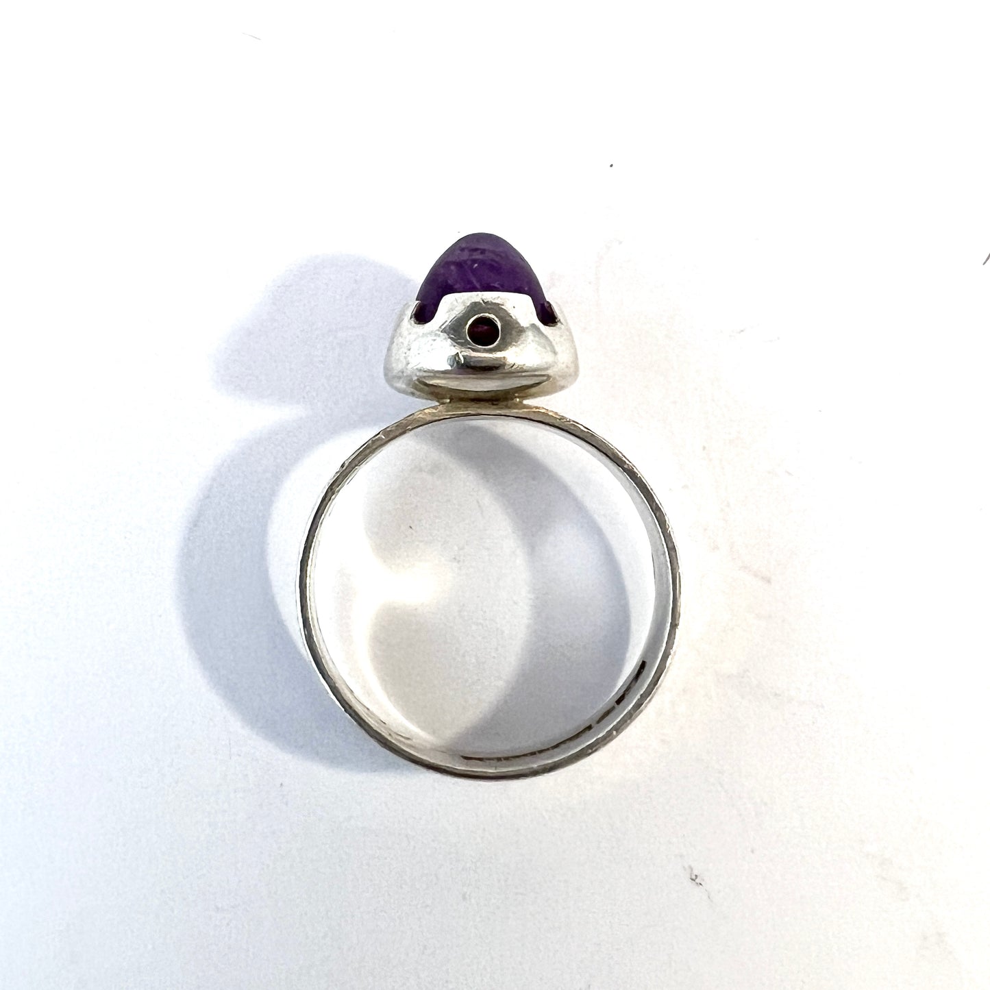 Martti Viikinniemi, Finland 1967. Vintage Solid Silver Amethyst Ring.