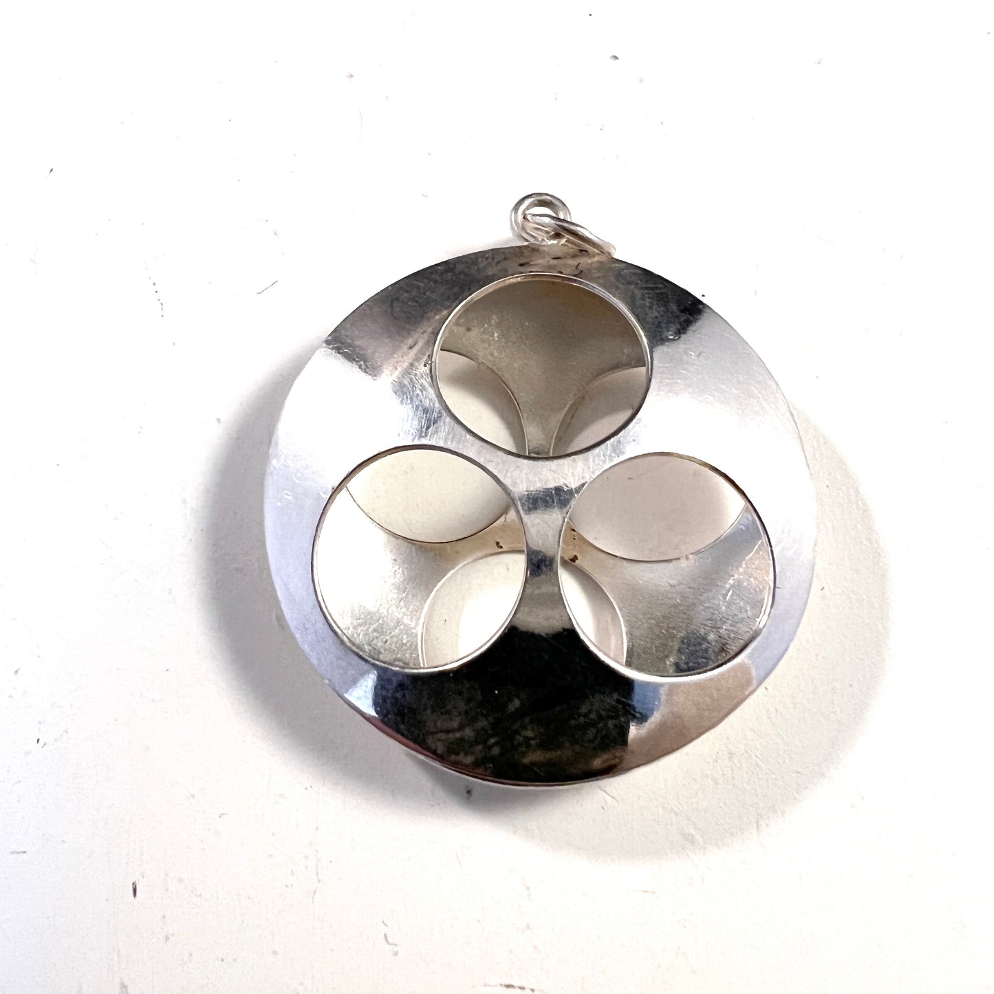 Kultasepat Salovaara, Finland 1960-70s. Vintage Sterling Silver Pendant.