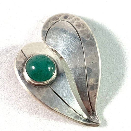 Victor Janson, Sweden 1969 Sterling Aventurine Heart Love Hand Hammered Brooch