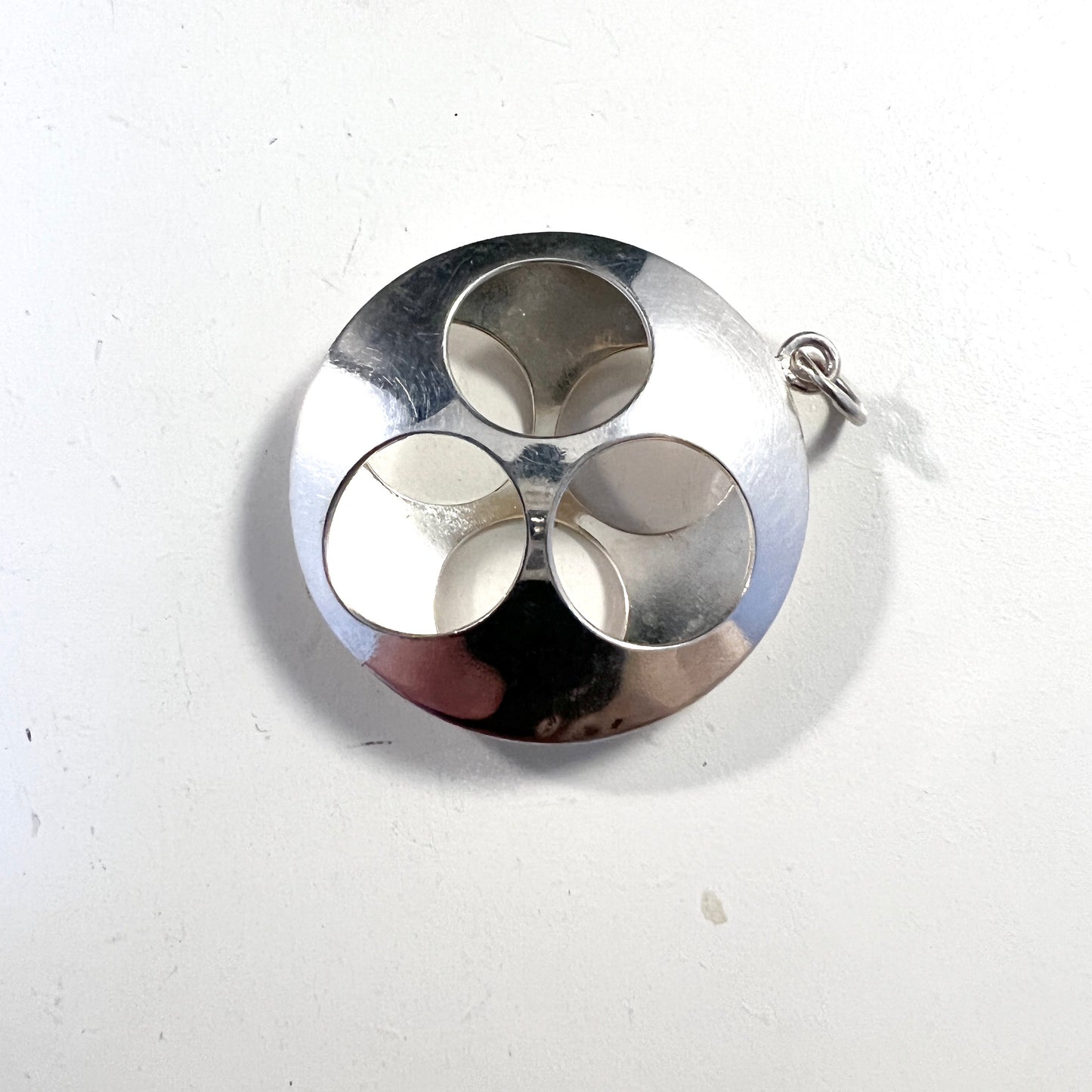 Kultasepat Salovaara, Finland 1960-70s. Vintage Sterling Silver Pendant.