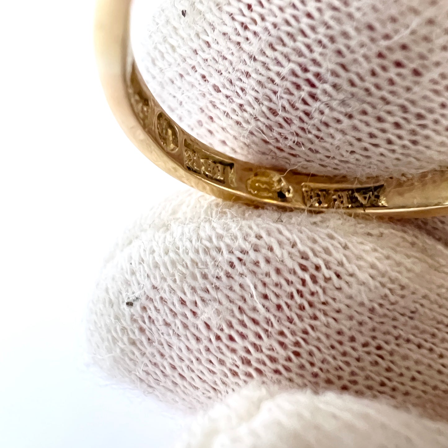 Bernhard Hertz, Sweden year 1950. Vintage 18k Gold Rock Crystal Cocktail Ring.