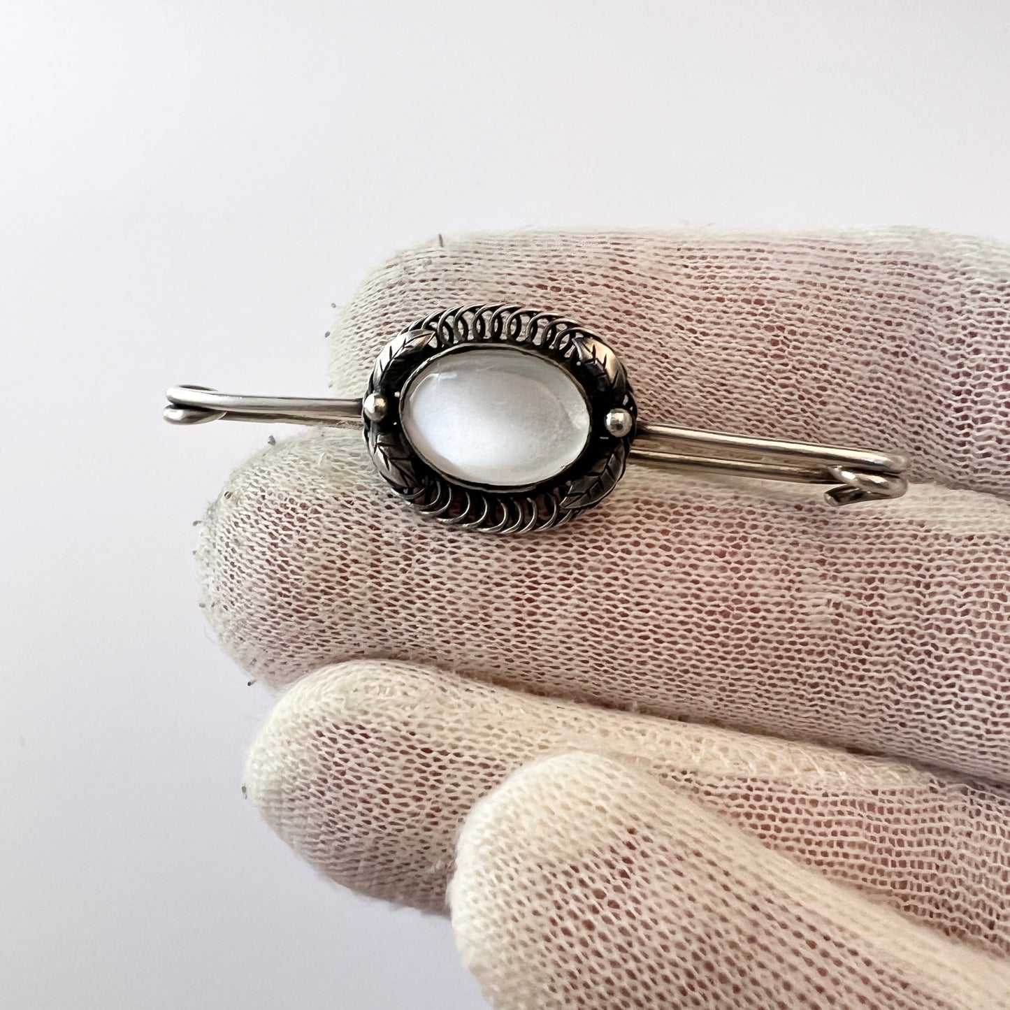 Mathisen & Møller, Denmark 1920-30s. Solid 830 Silver Moonstone Brooch Pin.