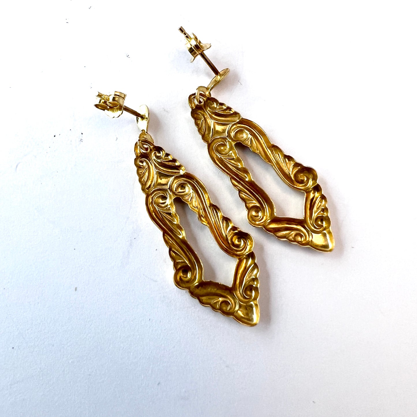 Vintage 18k Gold Earrings.