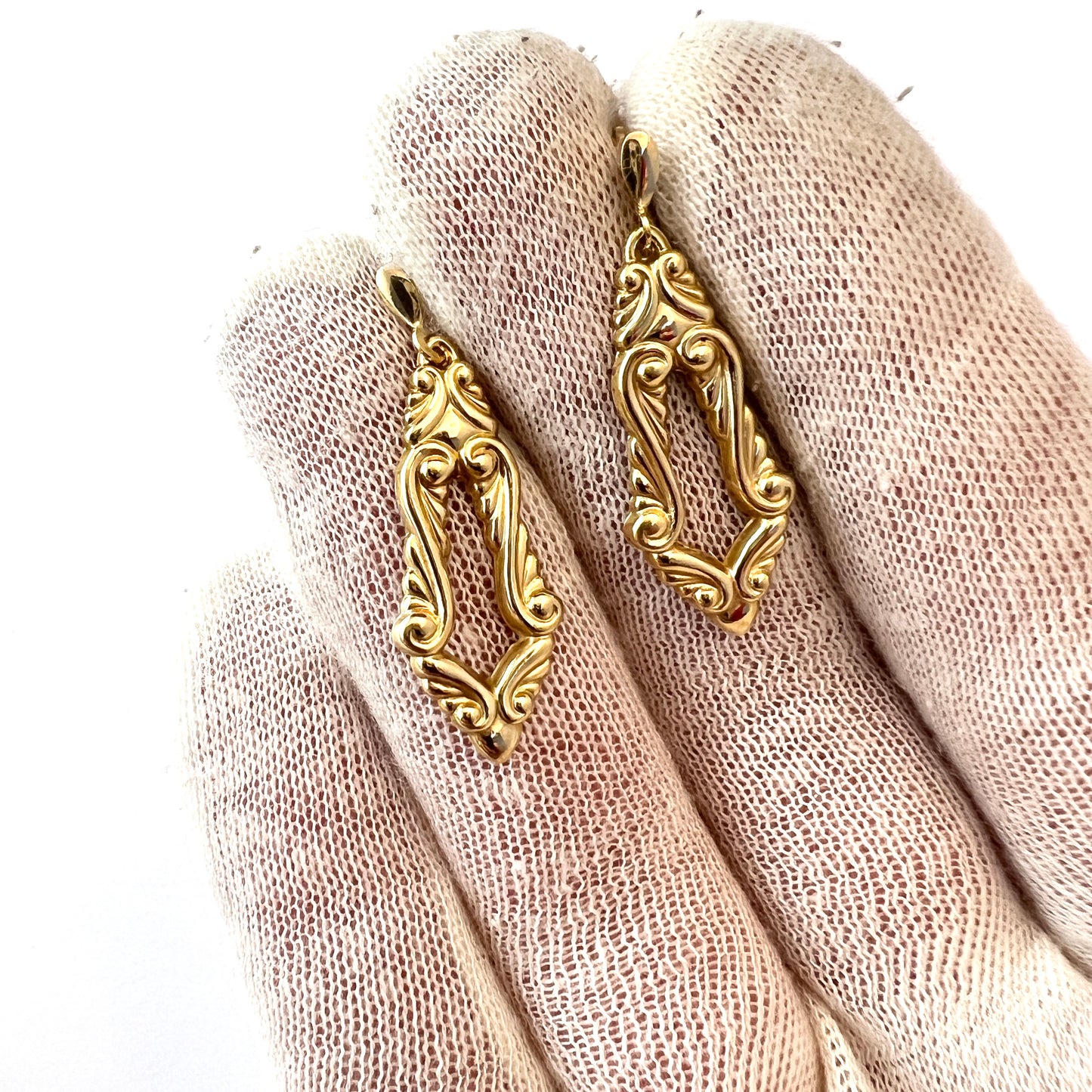 Vintage 18k Gold Earrings.