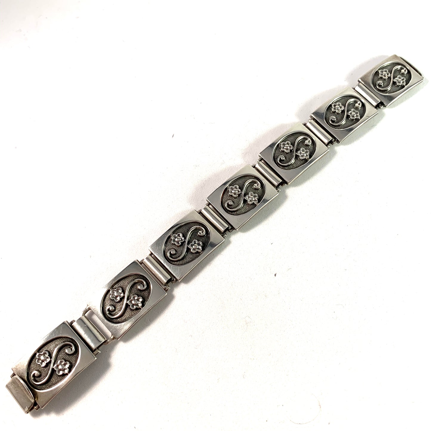 G Dahlgren, Sweden 1947 Mid Century Silver Bracelet. 1.4oz