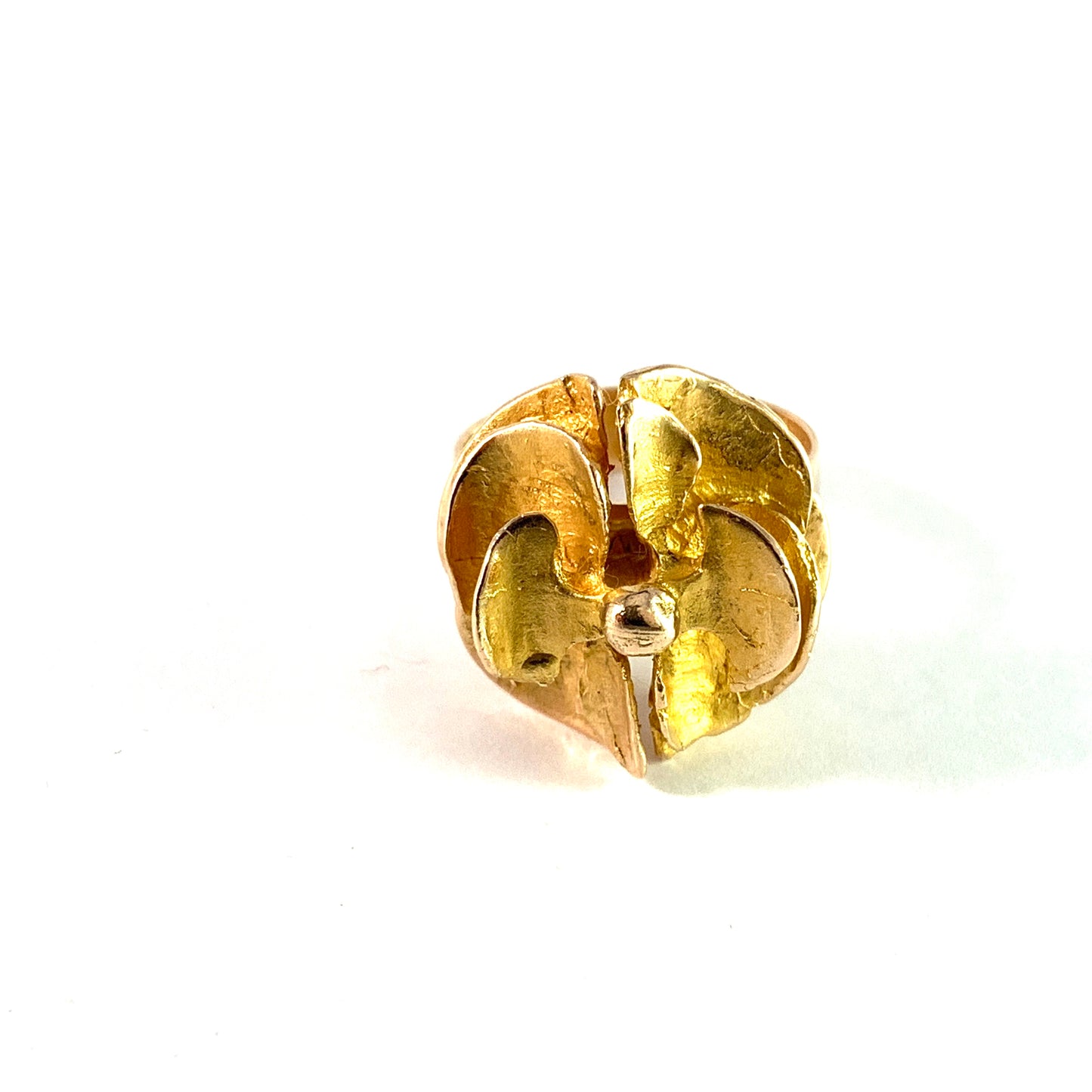 Alpo Tammi, Finland year 1970. Vintage Modernist 14k Gold Ring.