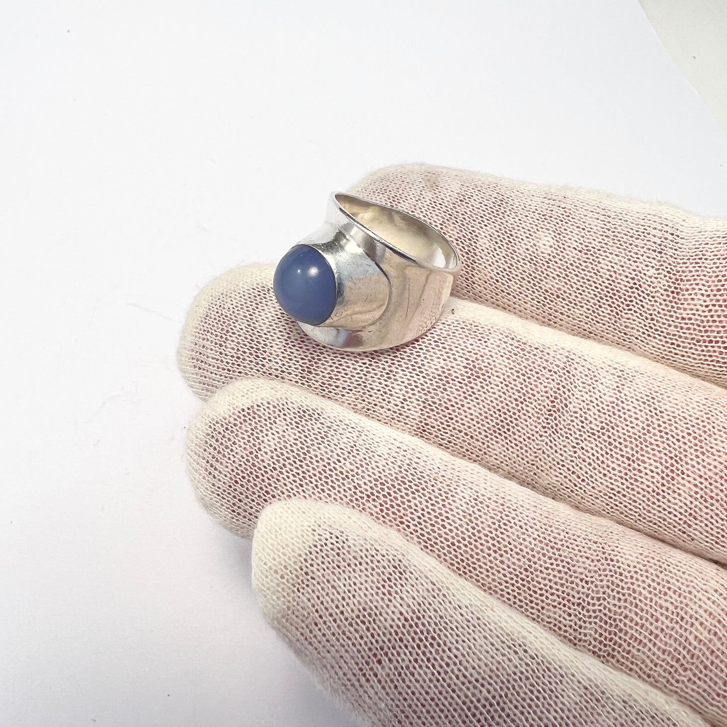 Markström, Sweden 1956. Mid Century Modern Sterling Silver Chalcedony Ring.