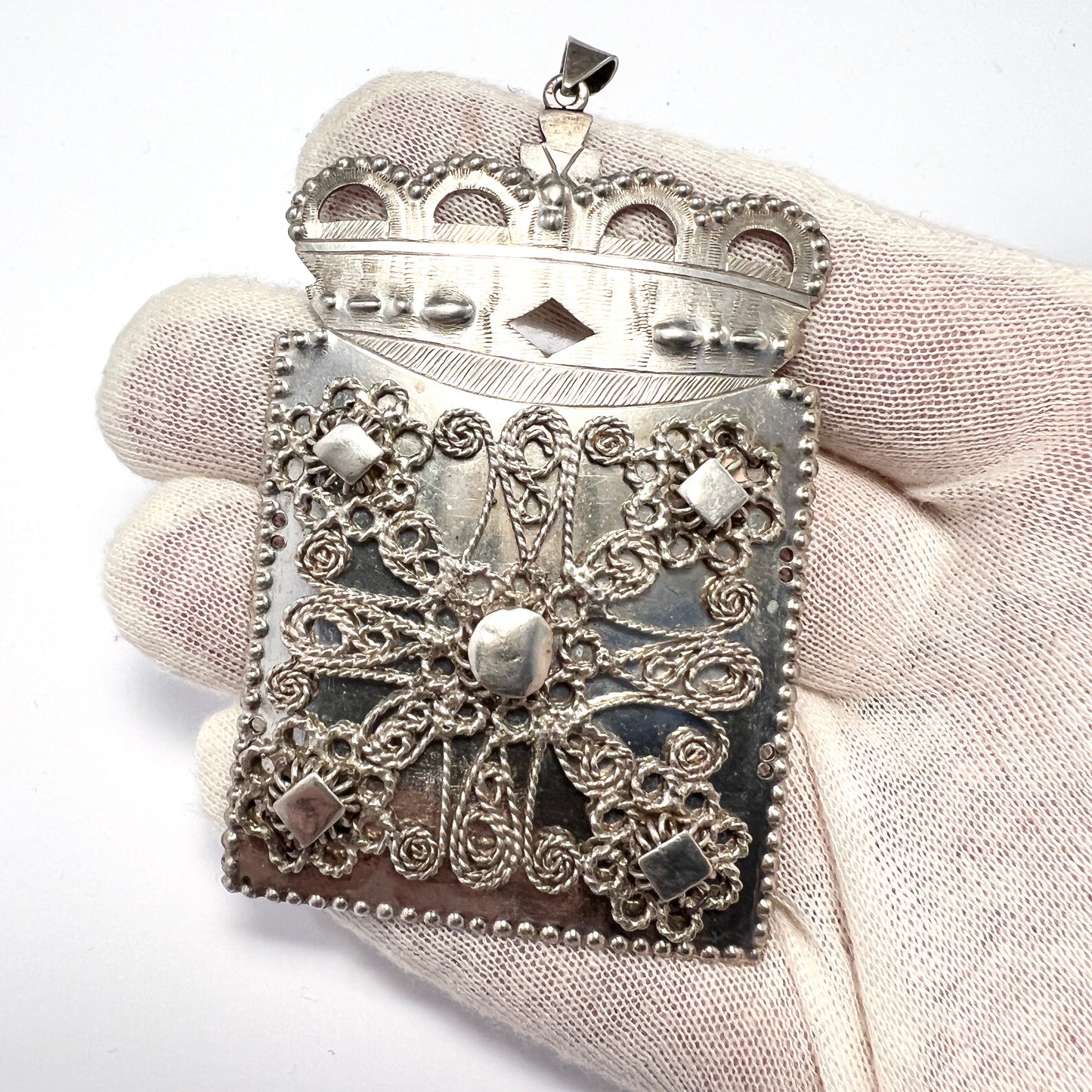 Søren P Engel, Denmark, 1835-1853. Early Victorian Large Solid Silver Pendant.