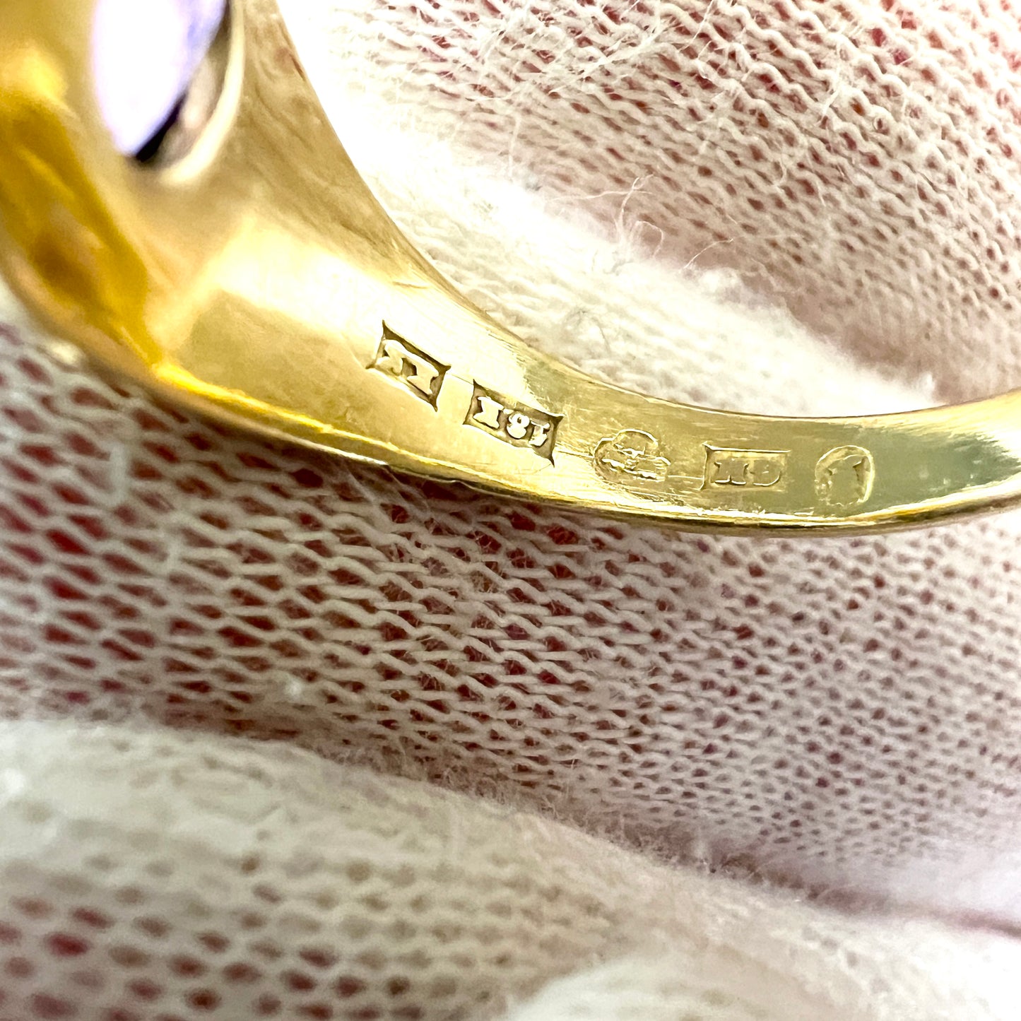 G Möllenborg, Sweden 1864. Antique Victorian 18k Gold Amethyst Ring.