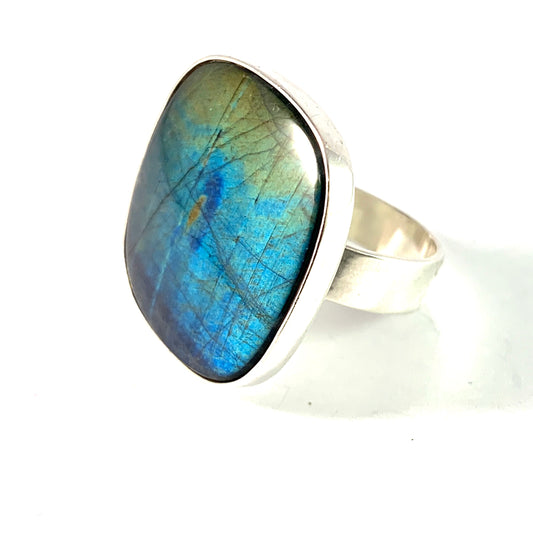 Kalevala Koru, Finland 1986. Vintage Sterling Silver Large Labradorite Ring.