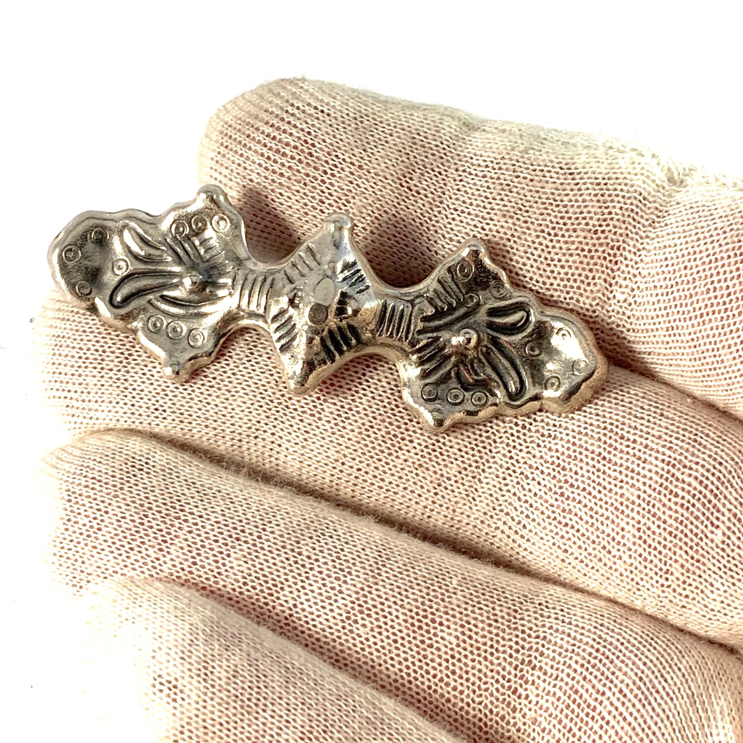 Maker MHS, Scandinavia. Vintage Viking Copy Solid 830 Silver Brooch Pin.