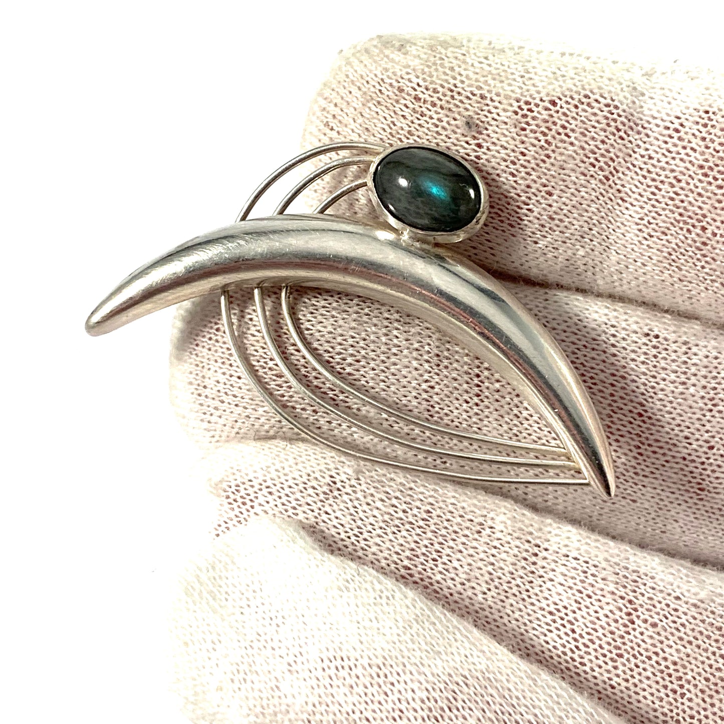 Holger Lindström, Finland 1955. Mid Century Solid Silver Labradorite Brooch.