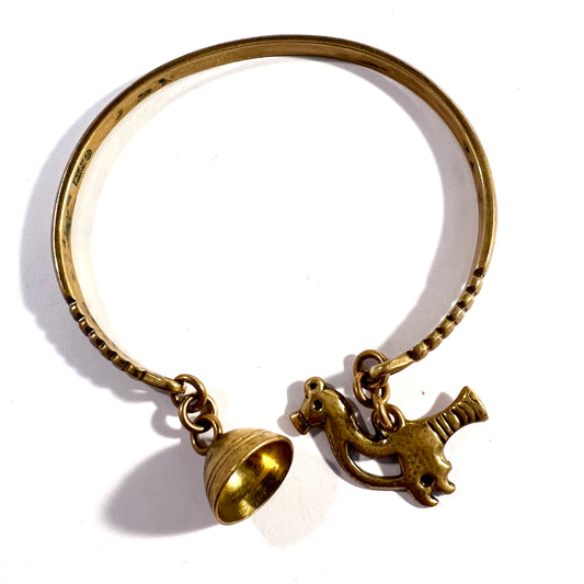 Kalevala Koru, Finland 1970s. Vintage Bronze Bird Bell Charm Open Bangle Bracelet.