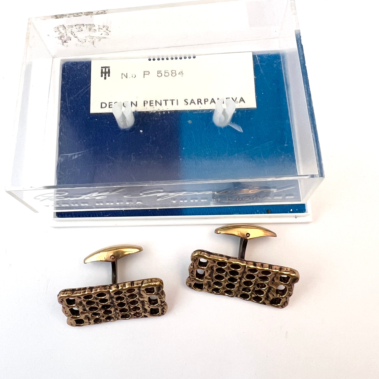 Pentti Sarpaneva for Torun Hopea Finland c 1970. Large bronze Cufflinks. Boxed.