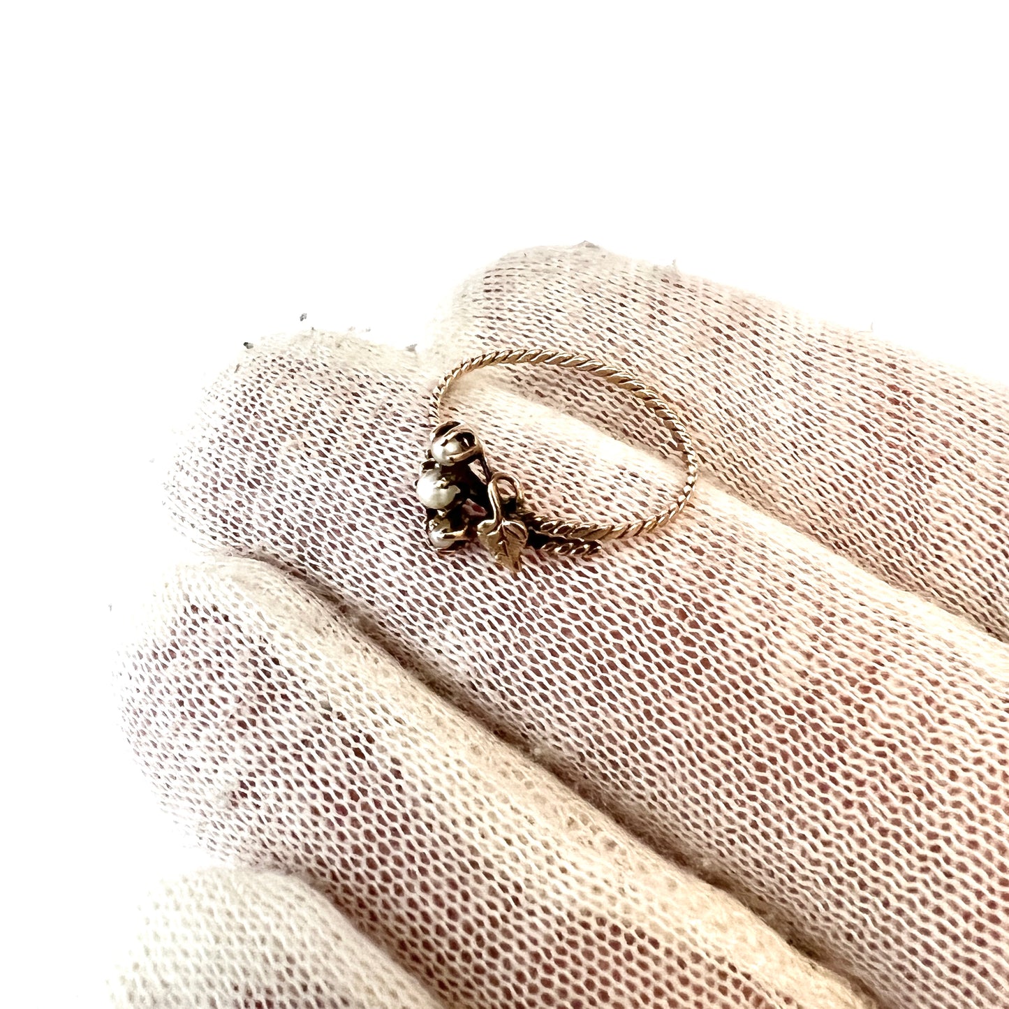 Antique 14k Gold Seed Pearl Ring.