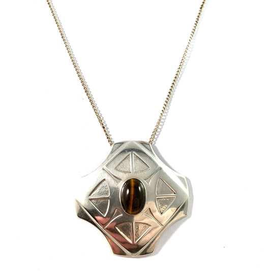 Kultasepat Salovaara, Finland 1961. Vintage Solid Silver Tiger's Eye Pendant Necklace.