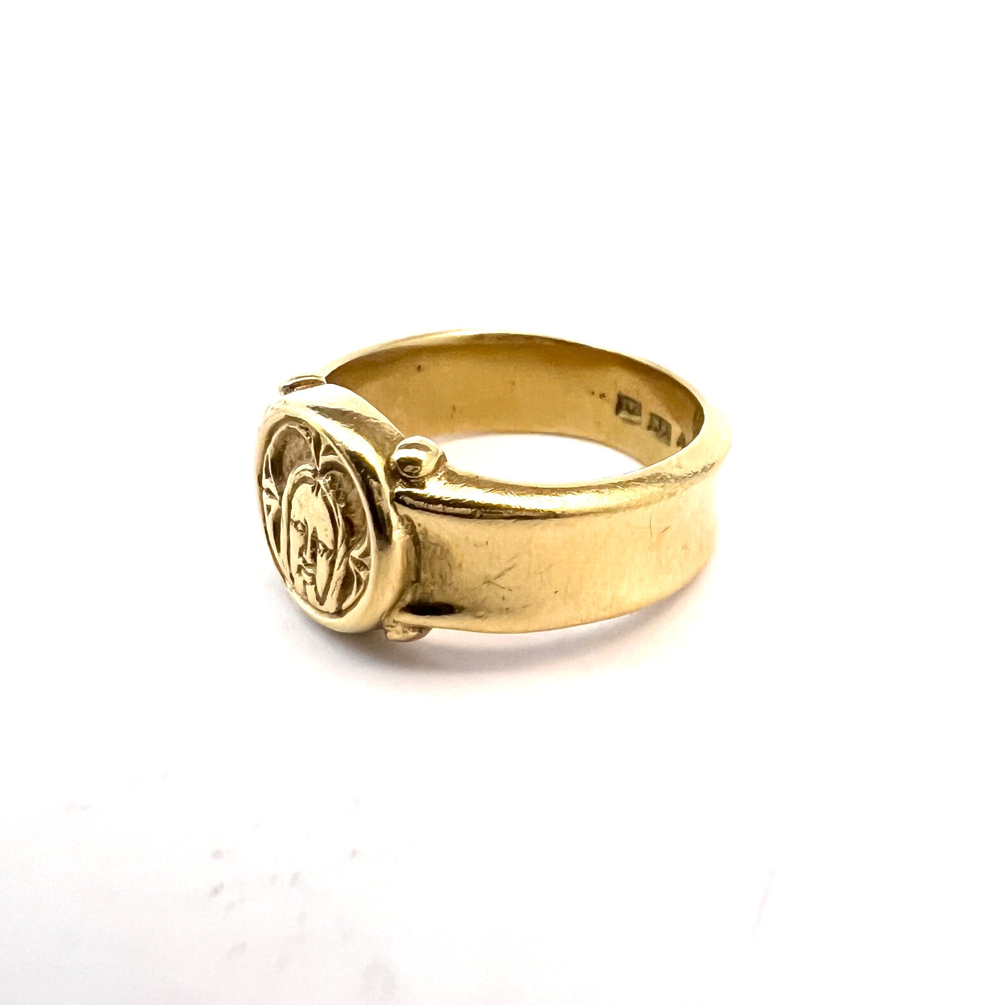 Bengt Hallberg, Sweden. Vintage 18k Gold Viking Copy Ring. God Odin.