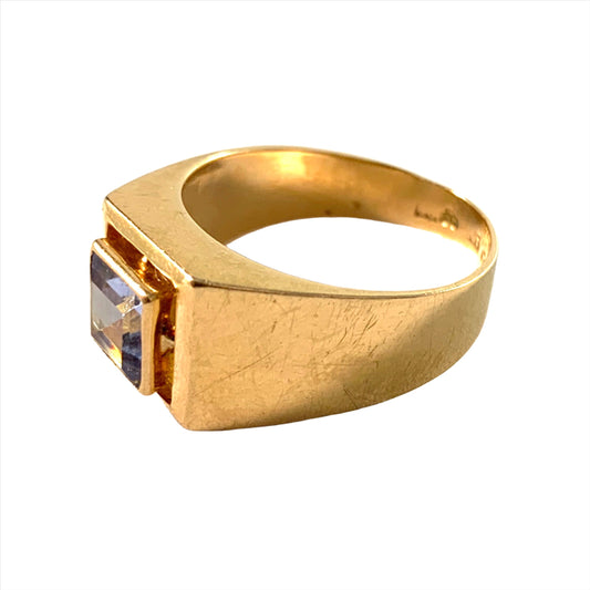 Guldvaruhuset, Sweden c  1950s. Vintage 18k Gold Synthetic Spinel Ring.