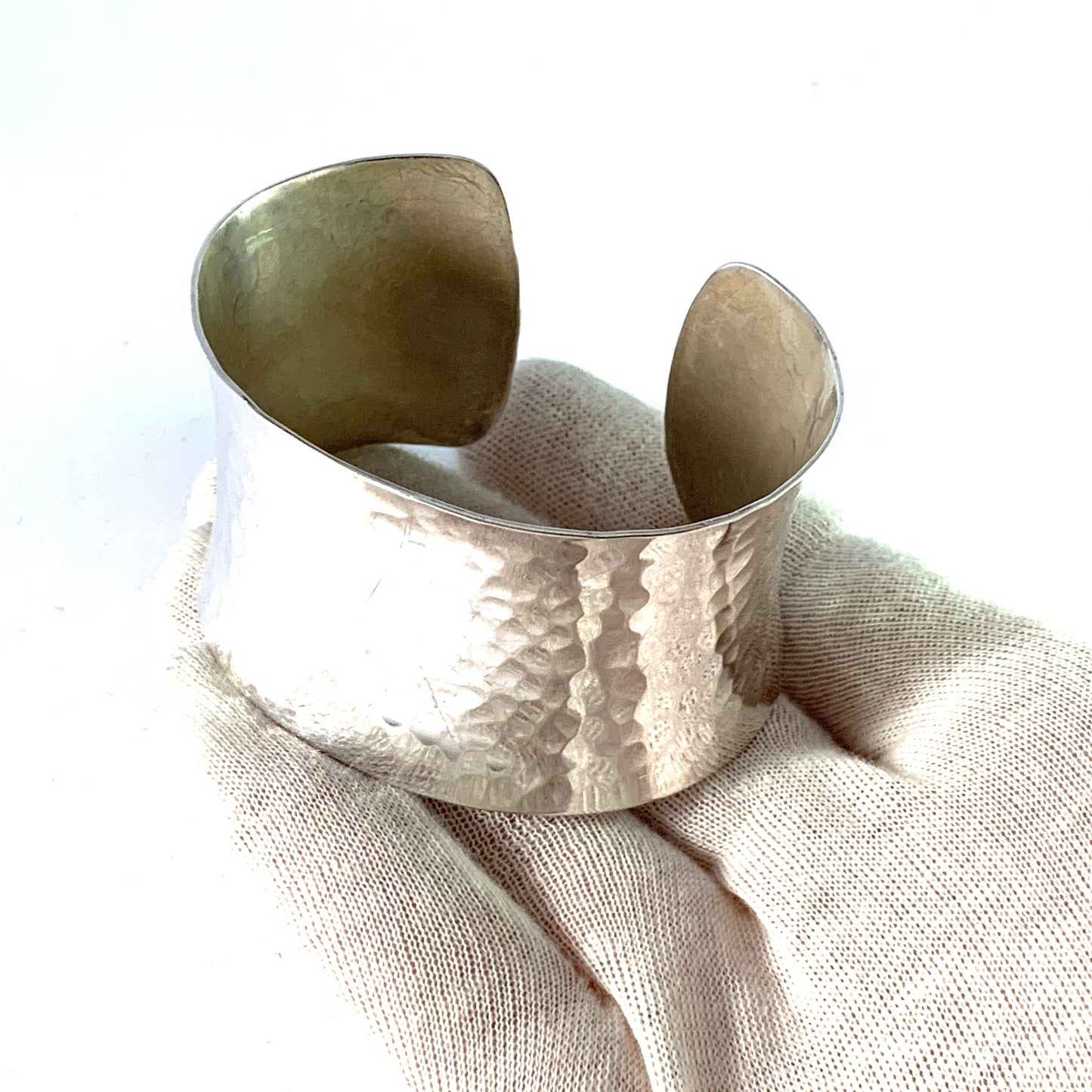 W Käfling, Sweden 1976. Sterling Silver Cuff Bracelet.