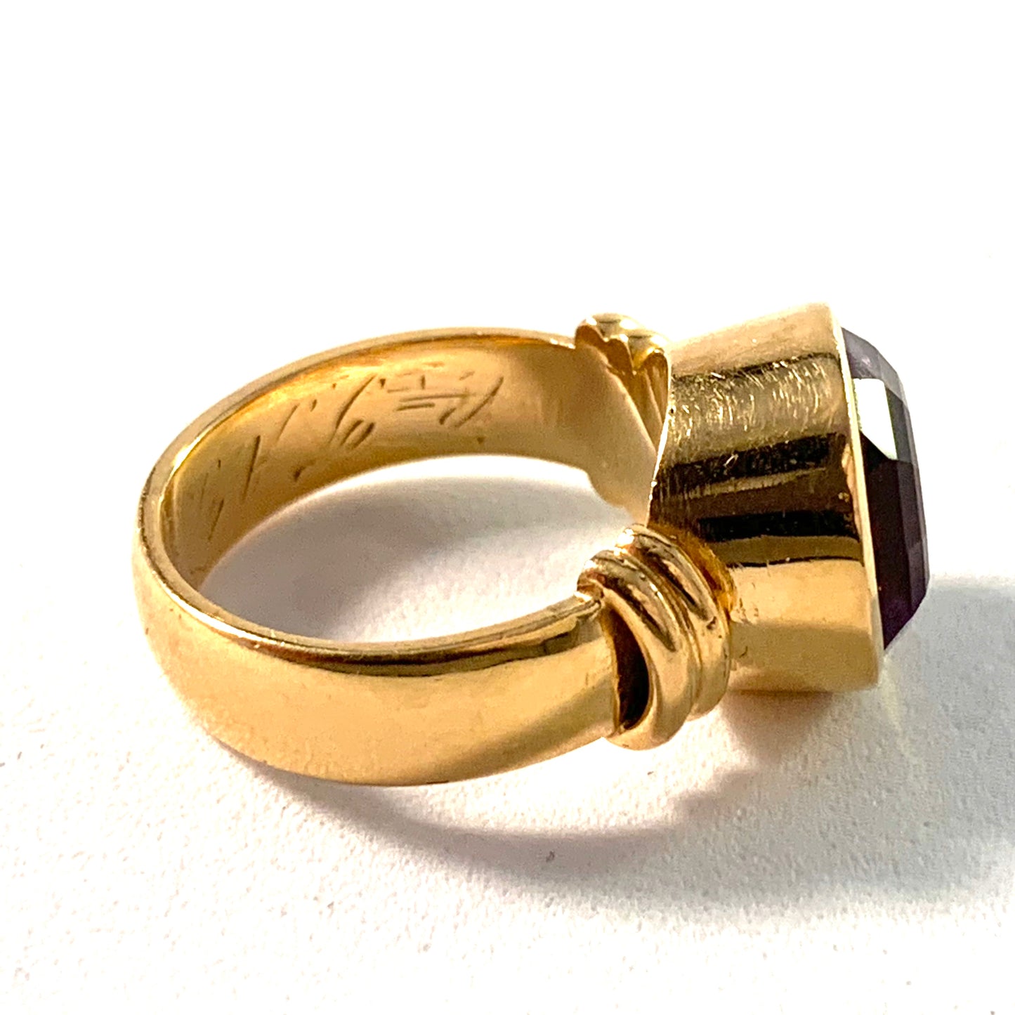 Kjernås, Sweden 1930s, 20k Gold Amethyst Ring.