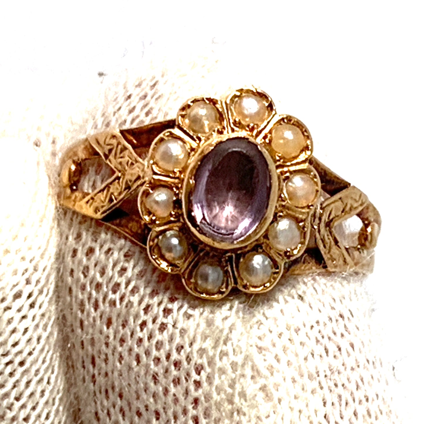 G Dahlgren, Sweden 1930s. 18k Gold Amethyst Seed Pearl Ring.