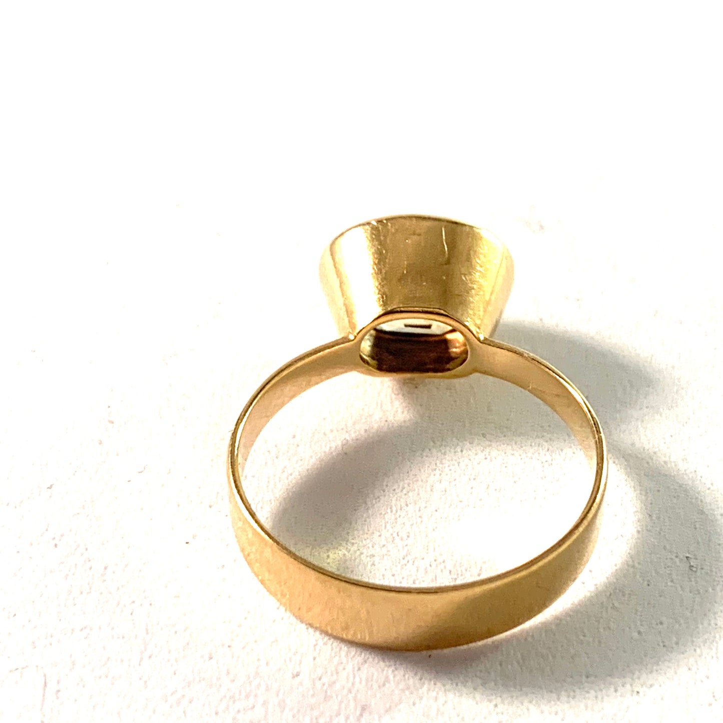 Kaplan, Stockholm year 1966, Modernist 18k Gold Citrine Ring.
