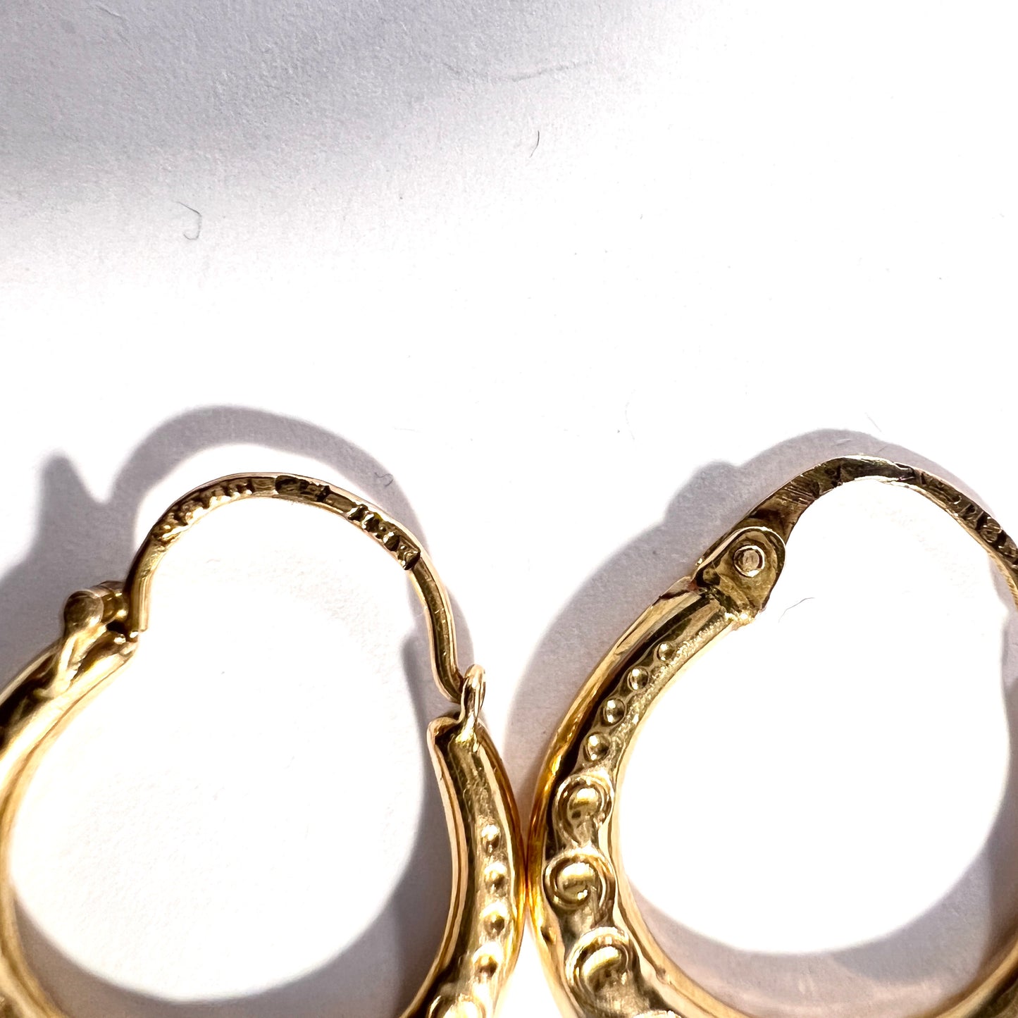 K & E Carlson, Sweden 1940s. Vintage 18k Gold Earrings.