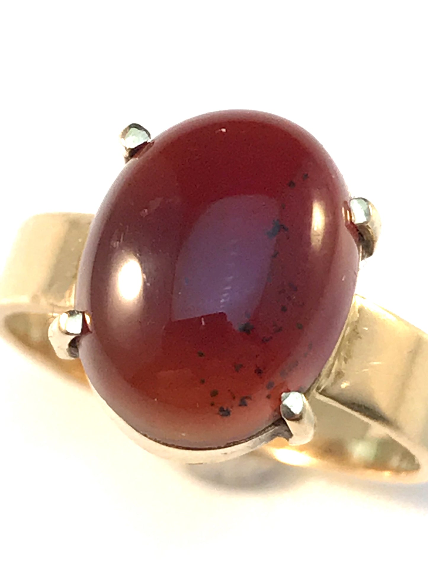 Vintage 1960s 18k Gold Red Hardstone Ring. Poss Red Jade