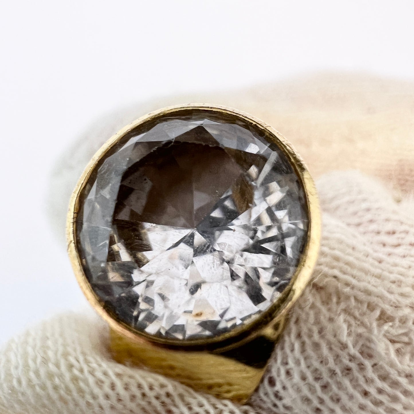 S Karlsson, Sweden 1969. Bold 18k Gold Rock Crystal Ring.