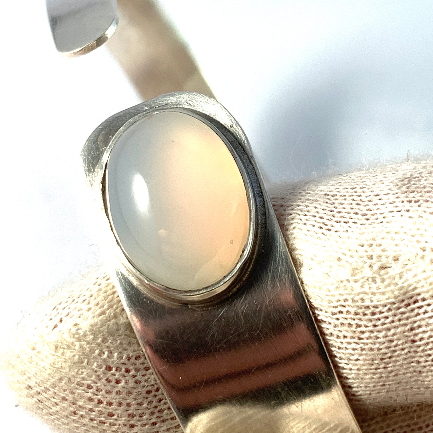 Sweden. Vintage 1960-70s Sterling Silver Chalcedony Bracelet