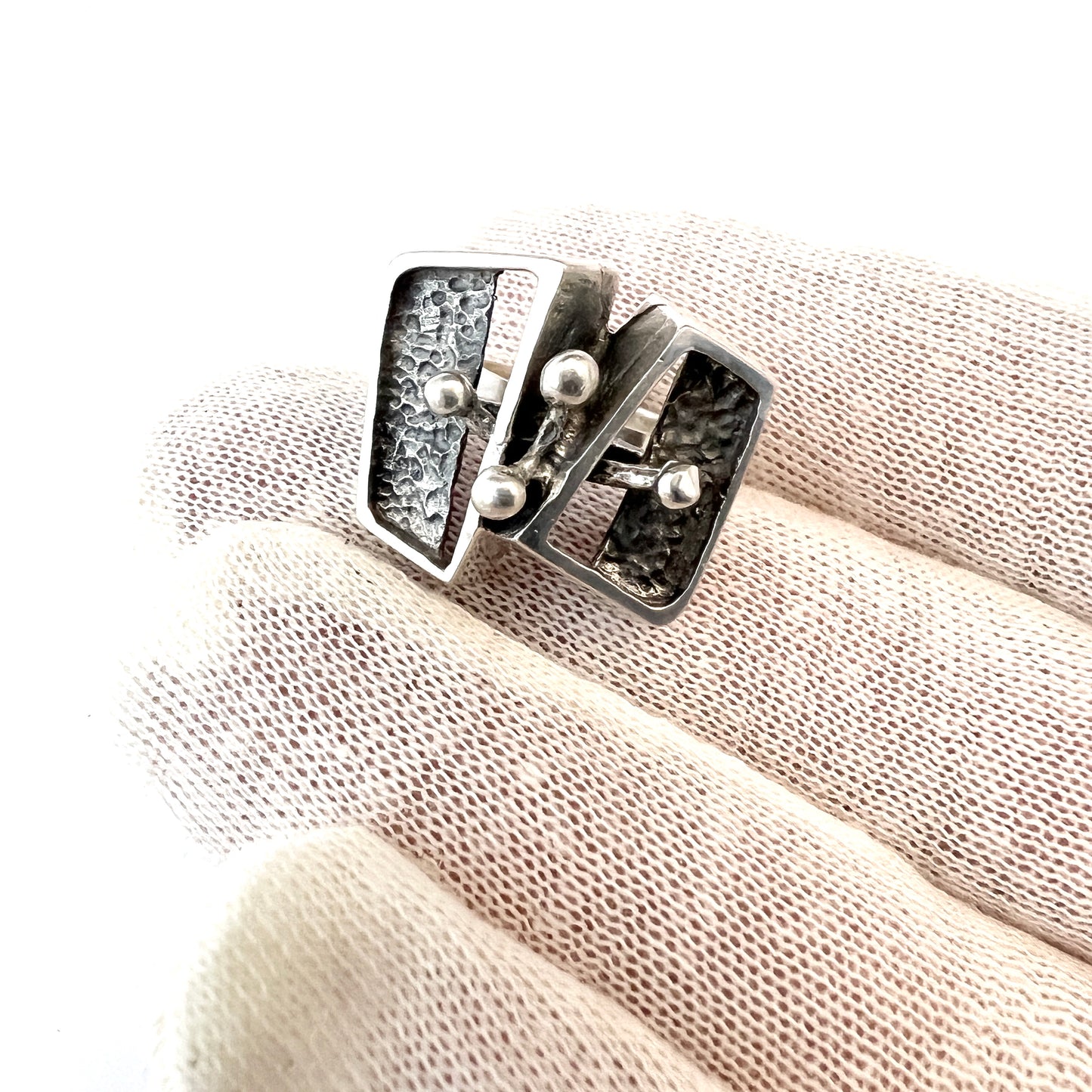 Alpo Tammi, Finland 1970s. Vintage Modernist Solid Silver Pinky Ring.