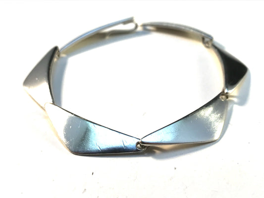 Bent Gabrielsen for Hans Hansen, Denmark 1950s Mid Century Modern Design no 238 Peak Sterling Silver Bracelet