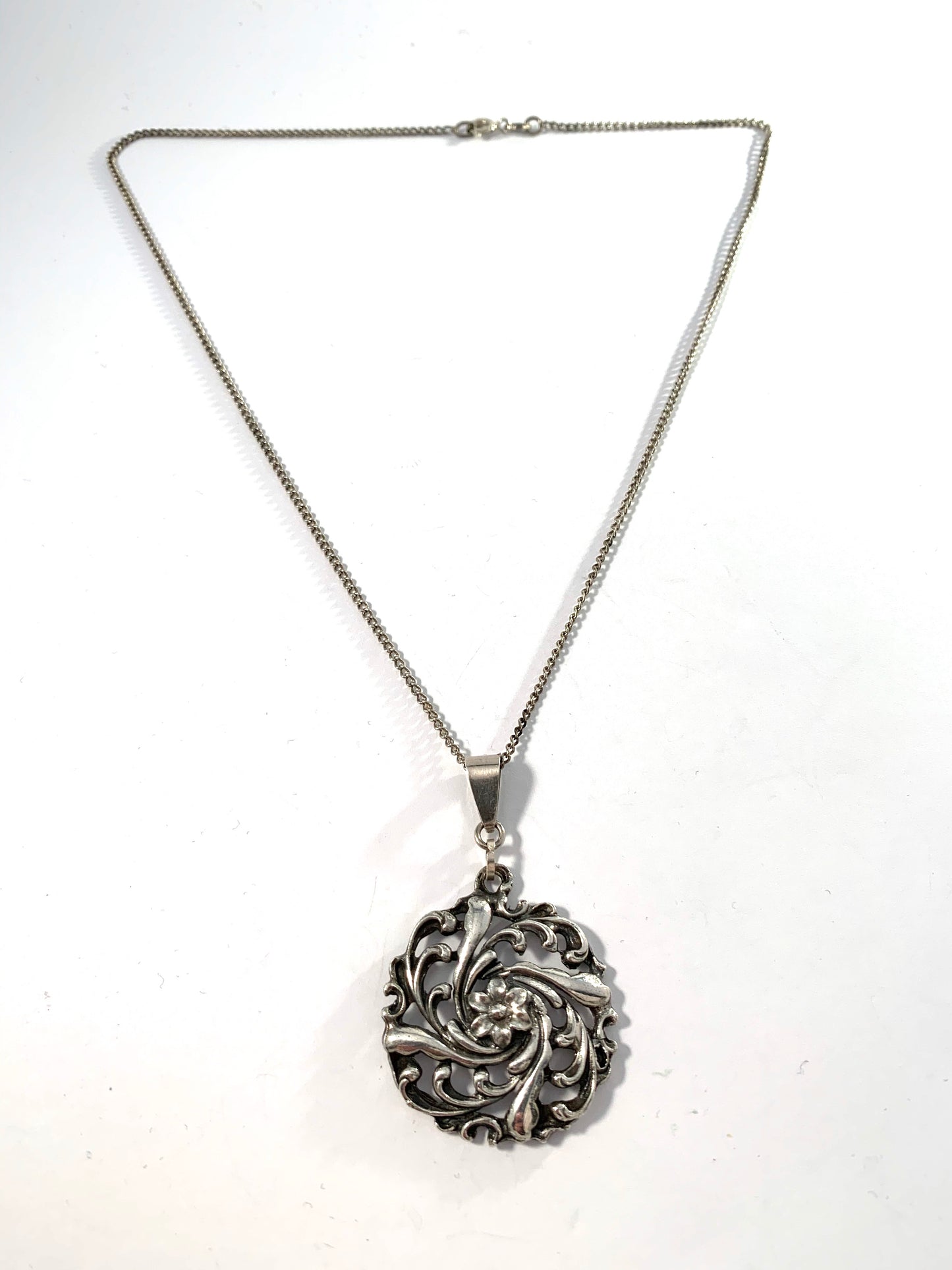 Johan Petersson, Sweden 1948. Mid Century Sterling Silver Pendant Necklace.