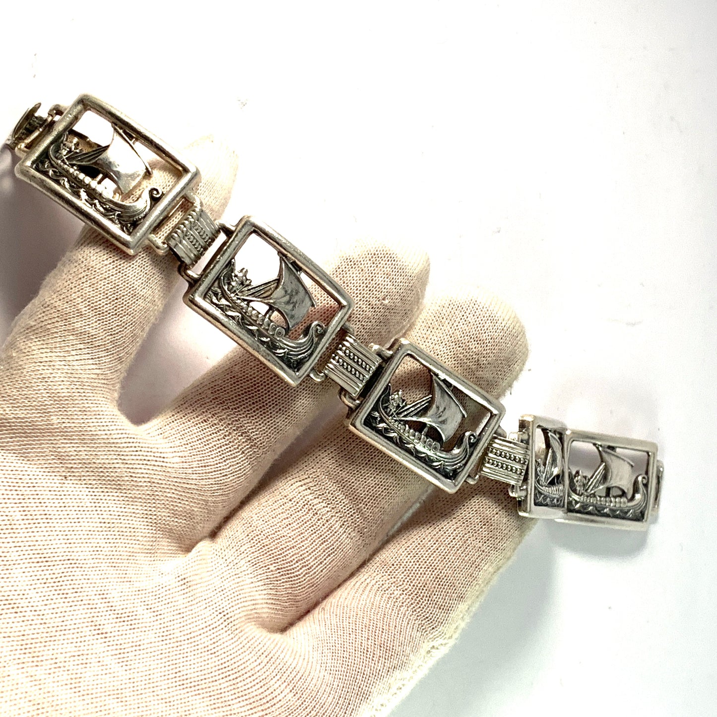 Martin Elmblad, Stockholm 1947. Chunky 2.1oz Sterling Silver Viking Ship Bracelet.