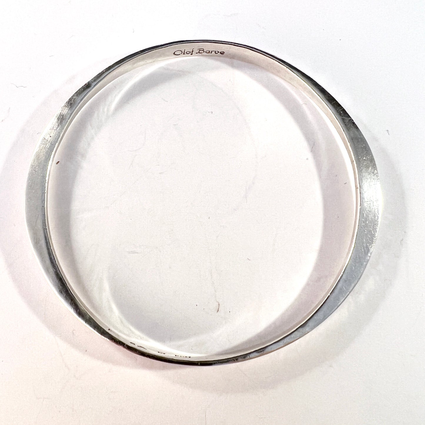 Olof Barve, for Ibe Dahlquist/Olof Brave, Sweden 1962. Sterling Silver Bangle. Signed.