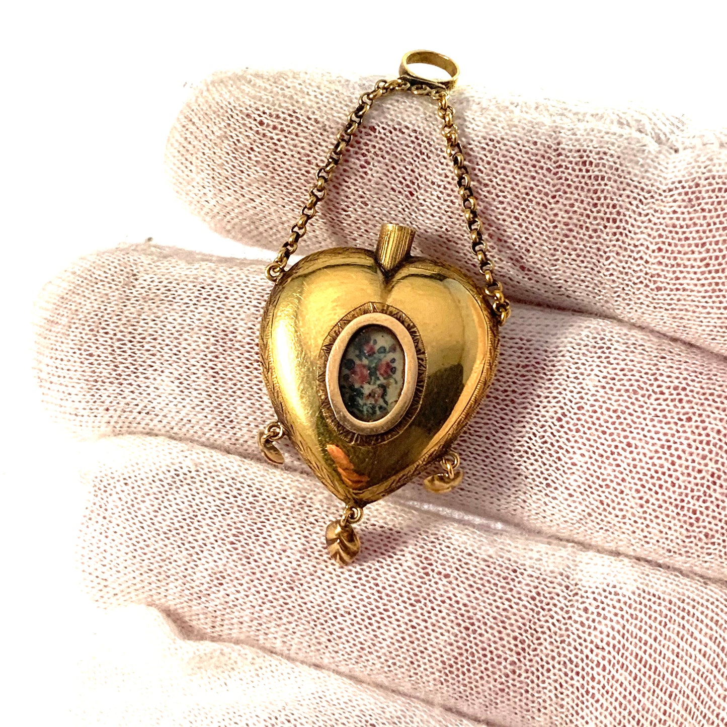 Axel Gabriel Estberg, Sweden 1818-68. Georgian 18k Gold Ex-Voto Sacred Heart Pendant.