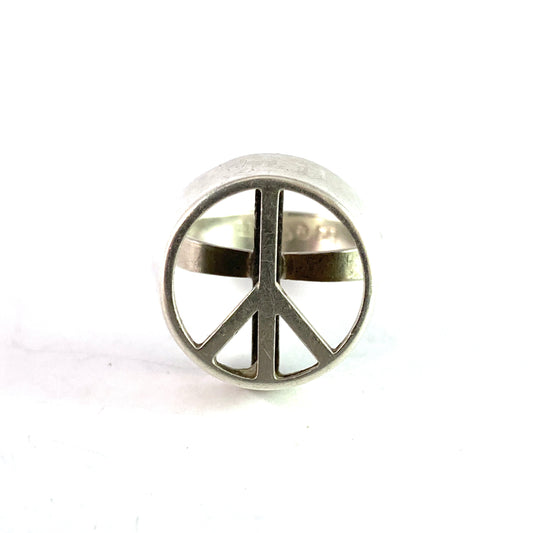Victor Janson, Sweden 1972 Peace Sign Hippie Sterling Silver Ring.