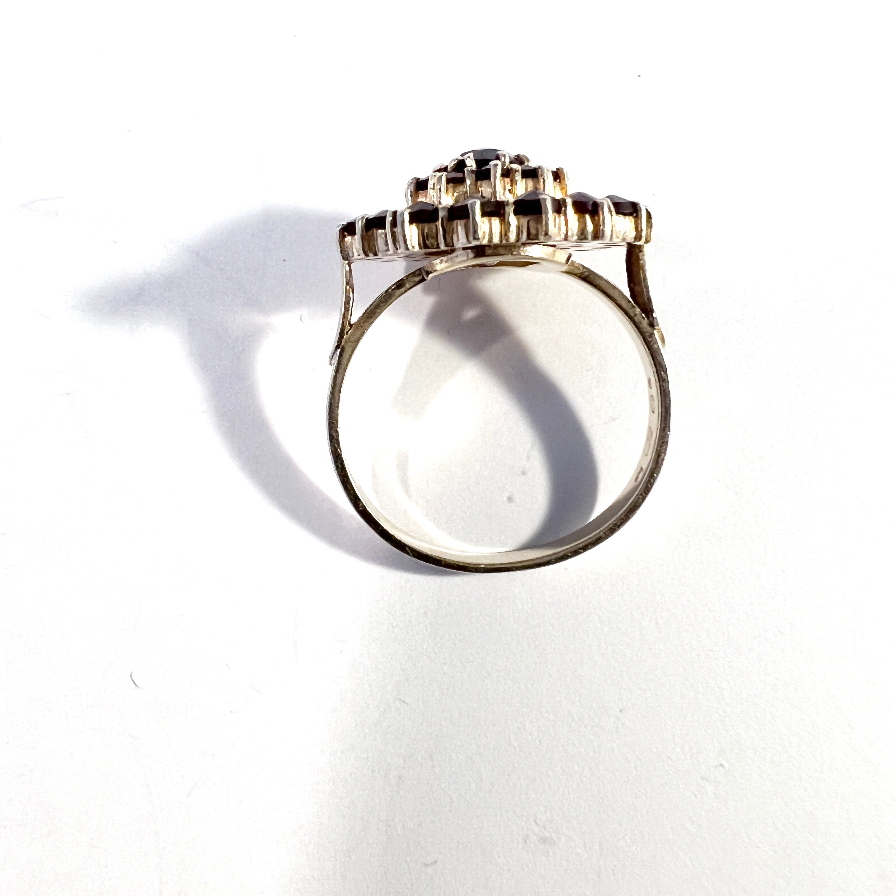 Vintage Mid Century Solid 830 Silver Garnet Cluster Ring.
