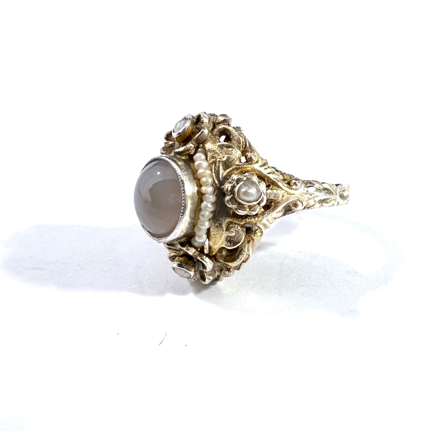Austria / Hungary early 1900s. Solid Silver Chalcedony Pearl Ring