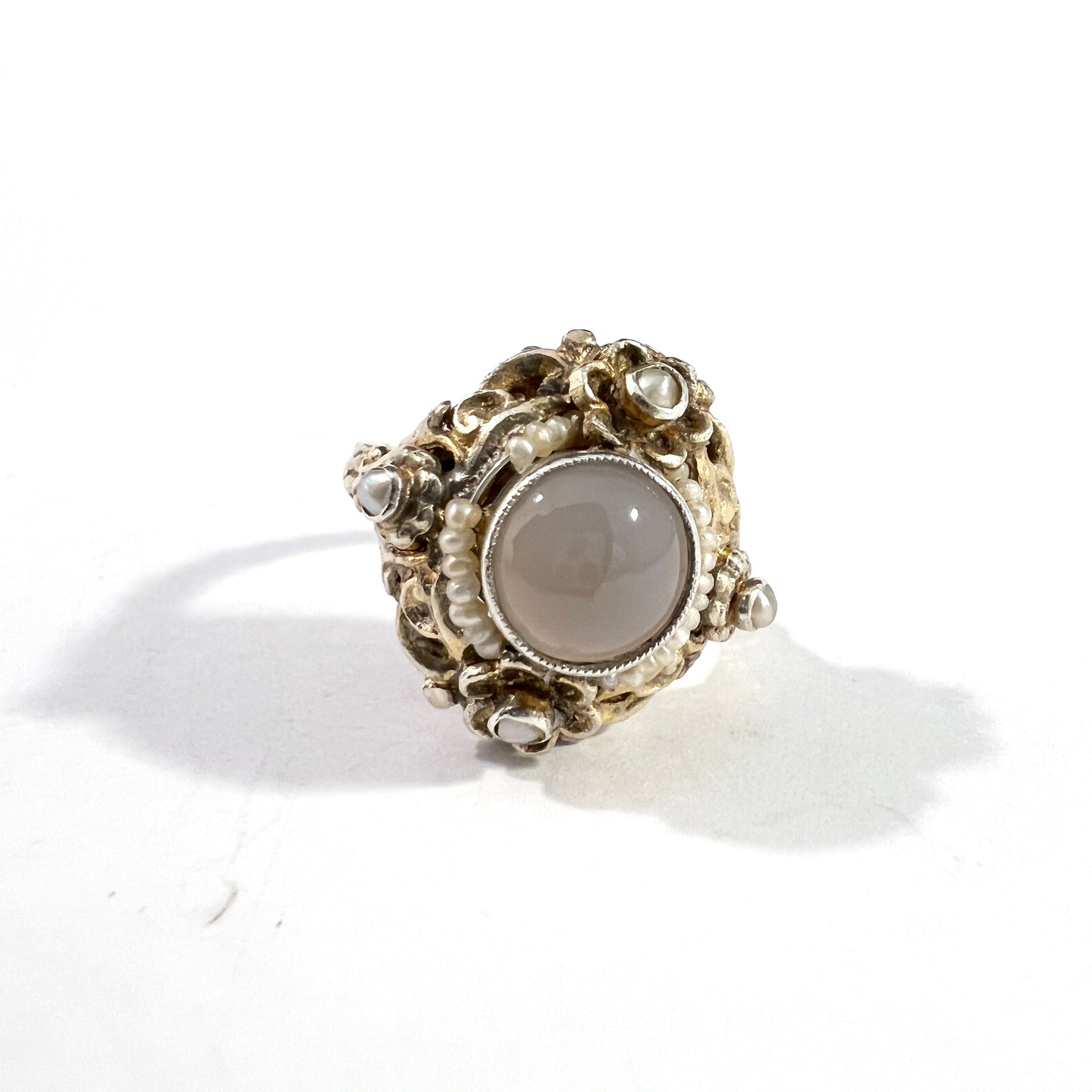 Austria / Hungary early 1900s. Solid Silver Chalcedony Pearl Ring