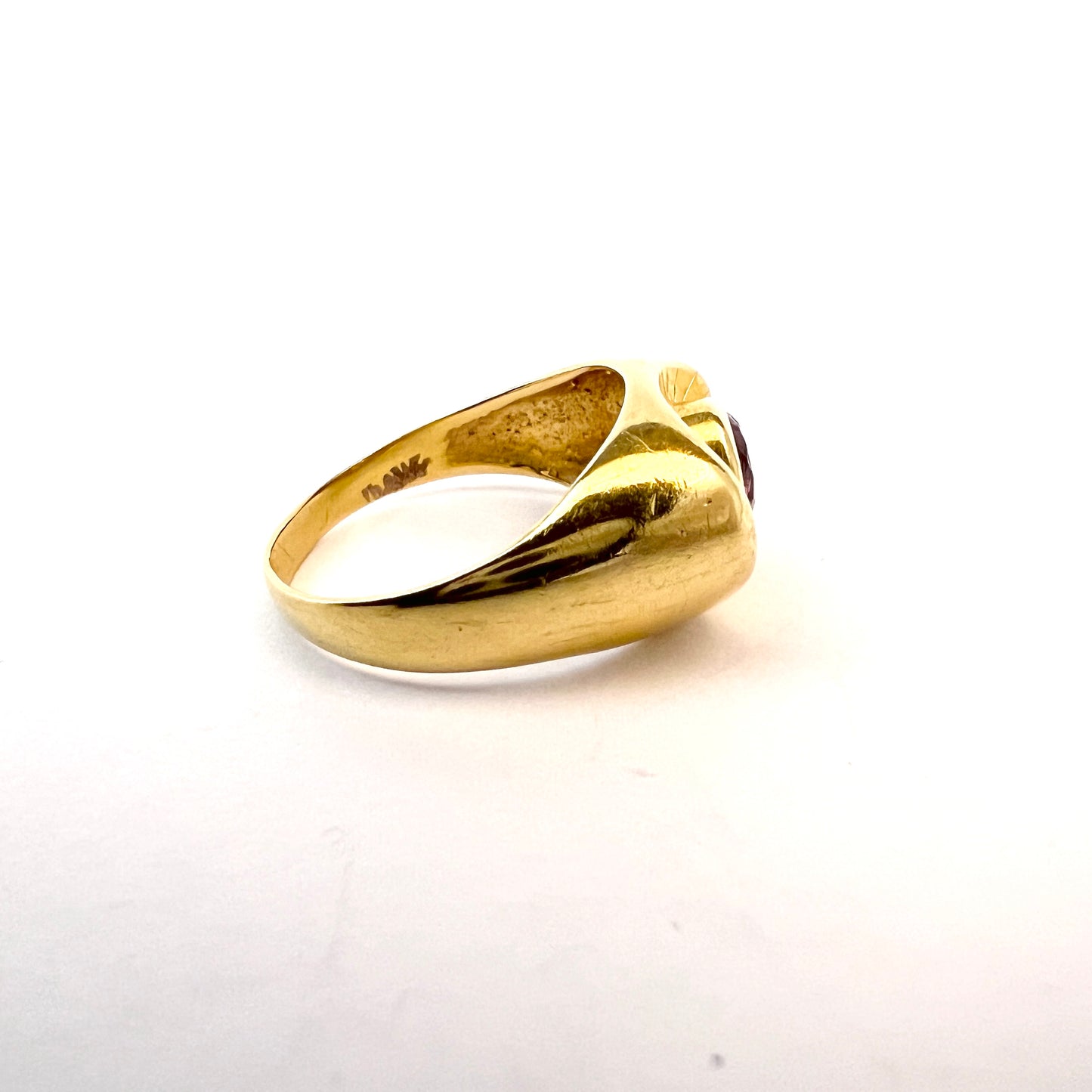 Vintage 1950s Mid-Century Modern 18k Gold Amethyst Ring.