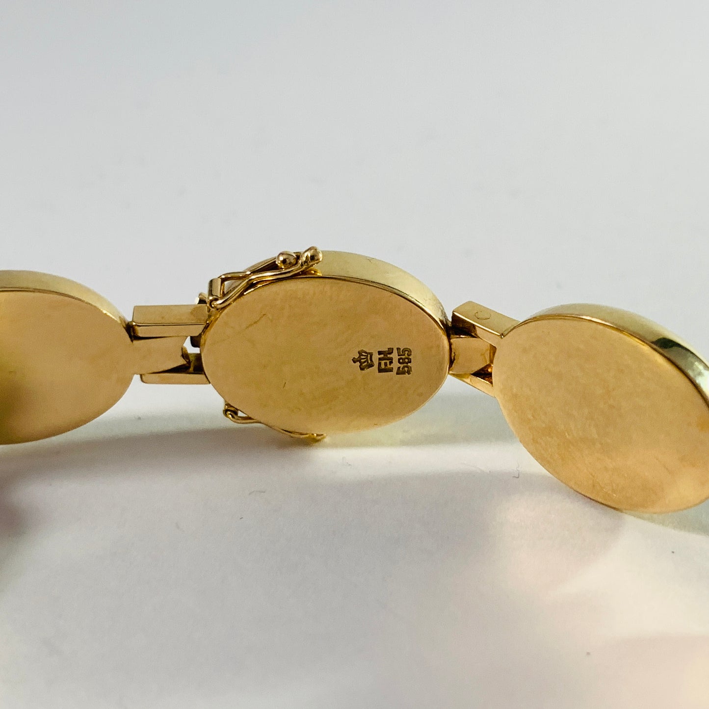F Hingelberg, Denmark c 1960s. Vintage 14k Gold Nephrite Bracelet. 35.4gram