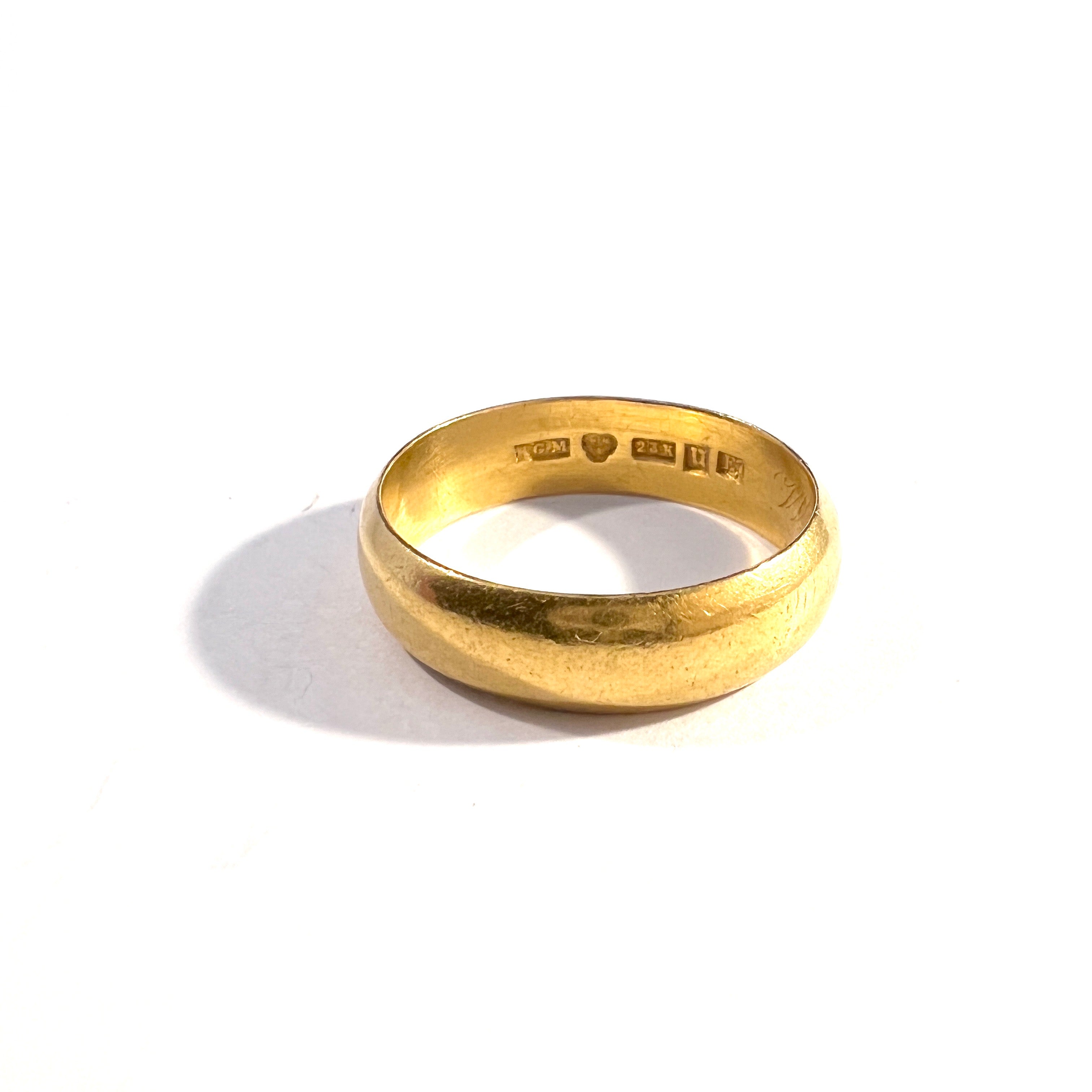 Markström, Sweden year 1907. Antique Chunky 23k Gold Wedding Band Ring.