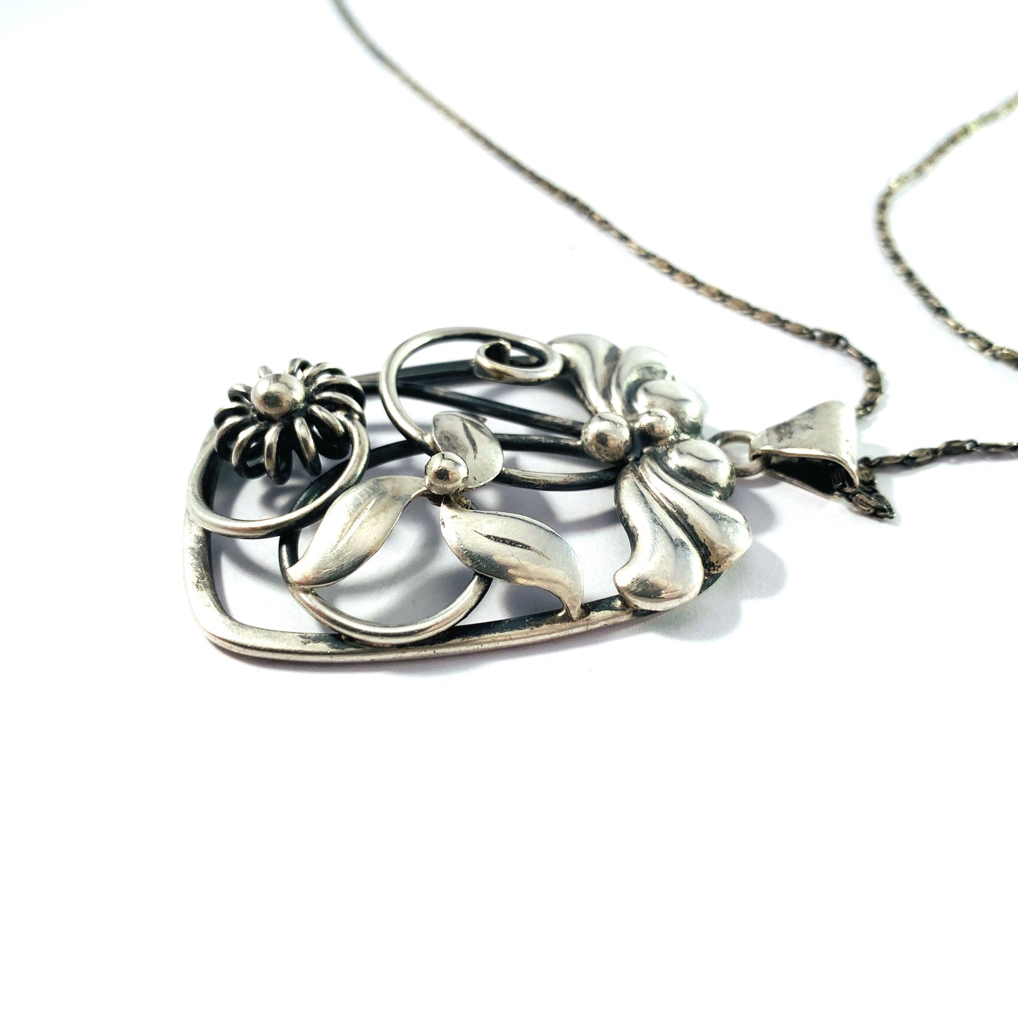 Stockholm, Sweden 1946. Mid Century Solid Silver Floral Pendant Necklace