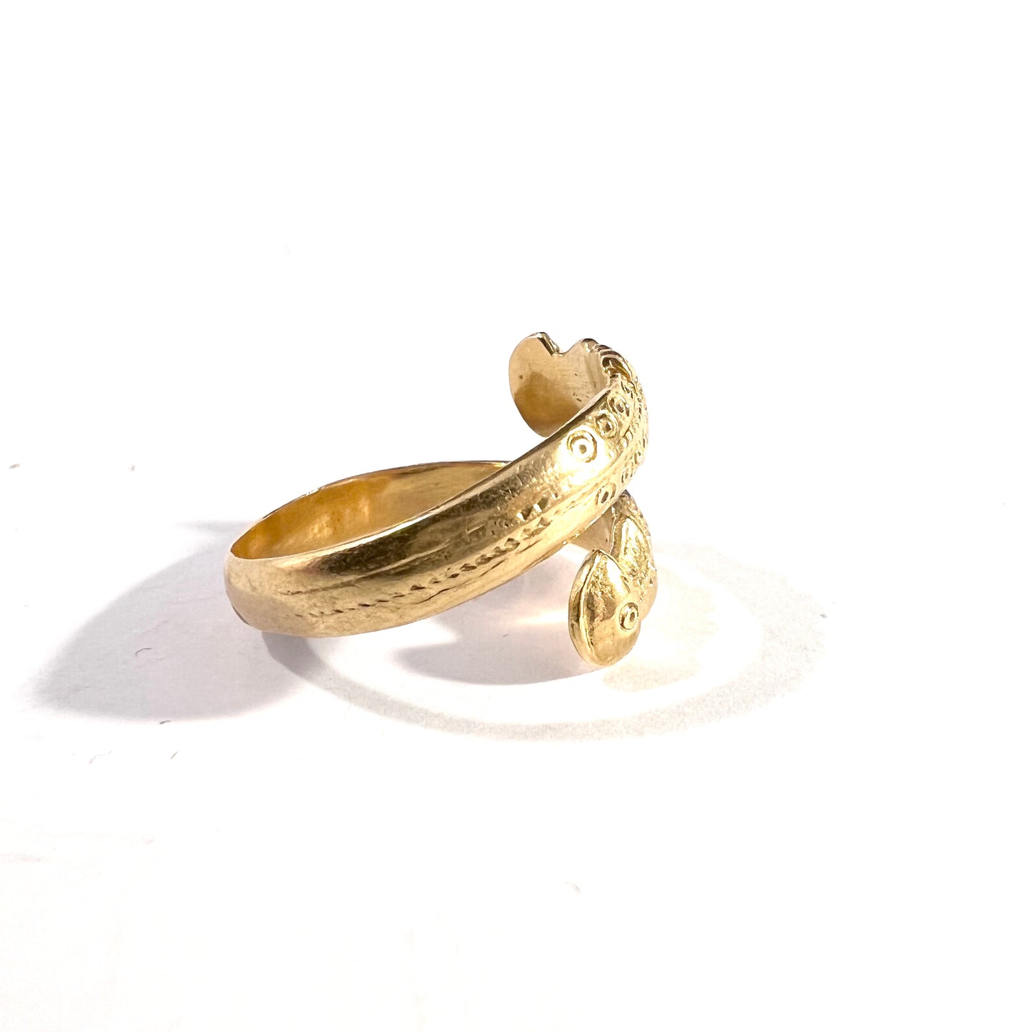 Bengt Hallberg, Sweden. Vintage 18k Gold Viking Copy Ring.