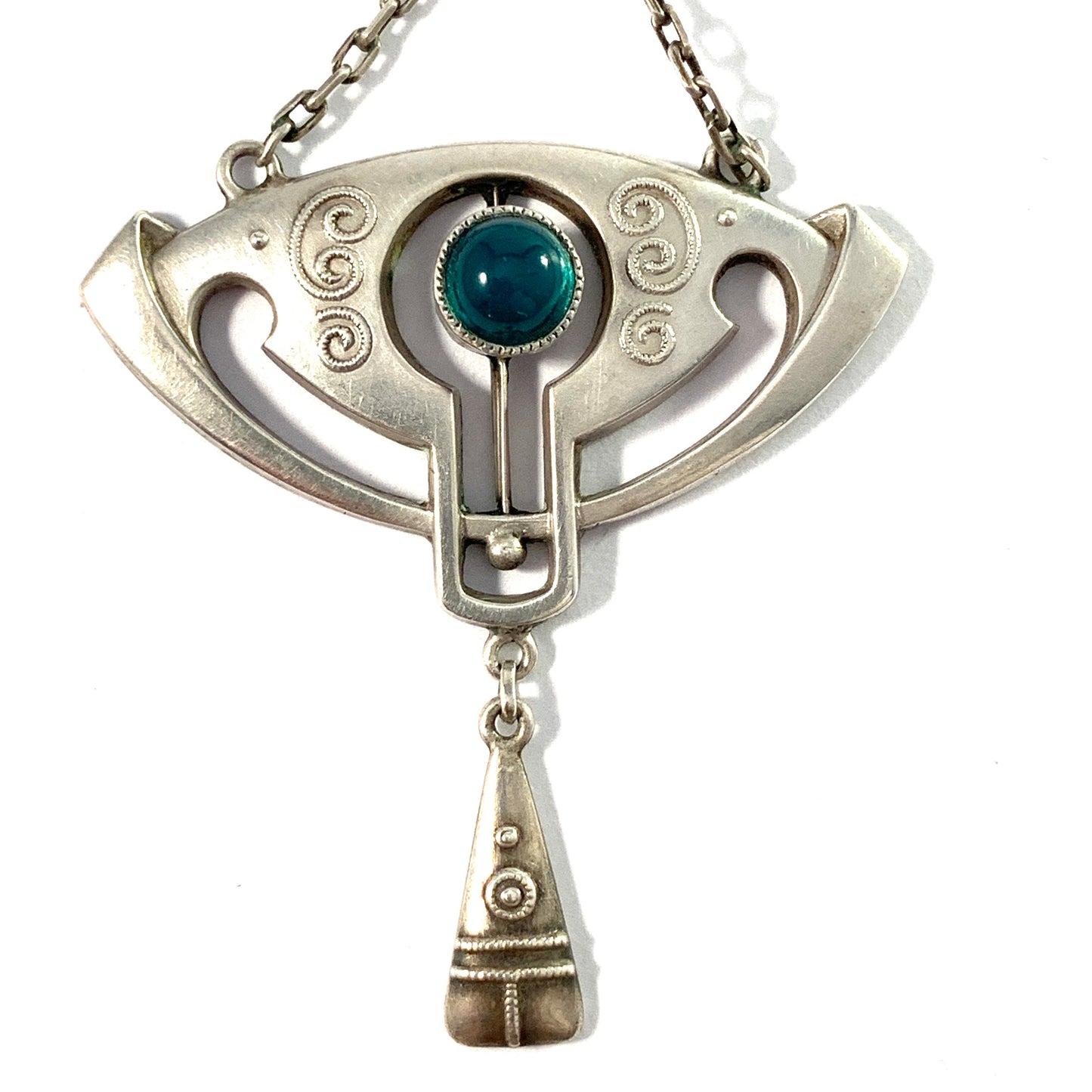 Levinger and Bissinger, Germany 1903-09 Solid 900 Silver Chrysoprase Jugendstil Pendant Necklace.