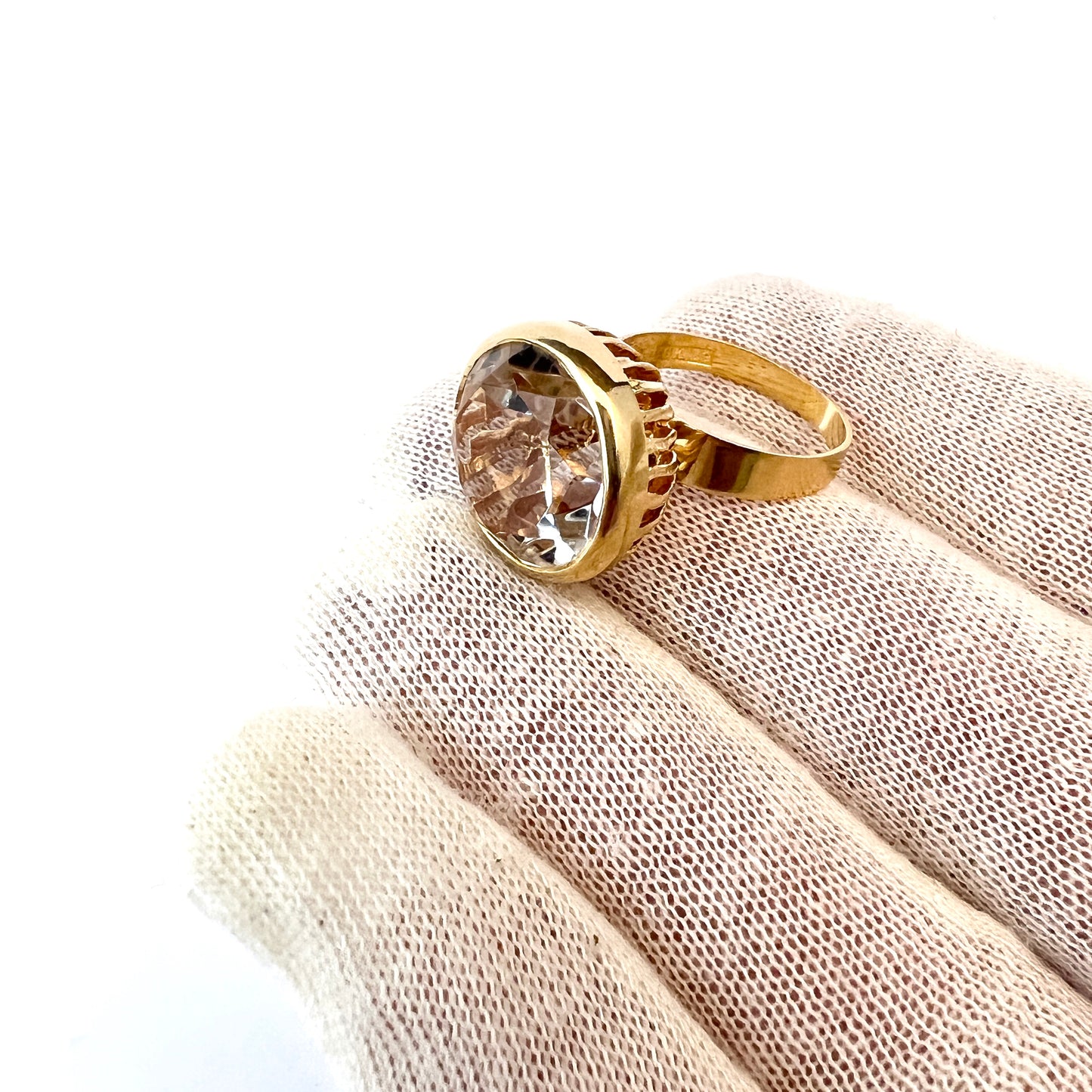 Bengt Hallberg, Sweden 1974. Bold Vintage 18k Gold Rock Crystal Ring.