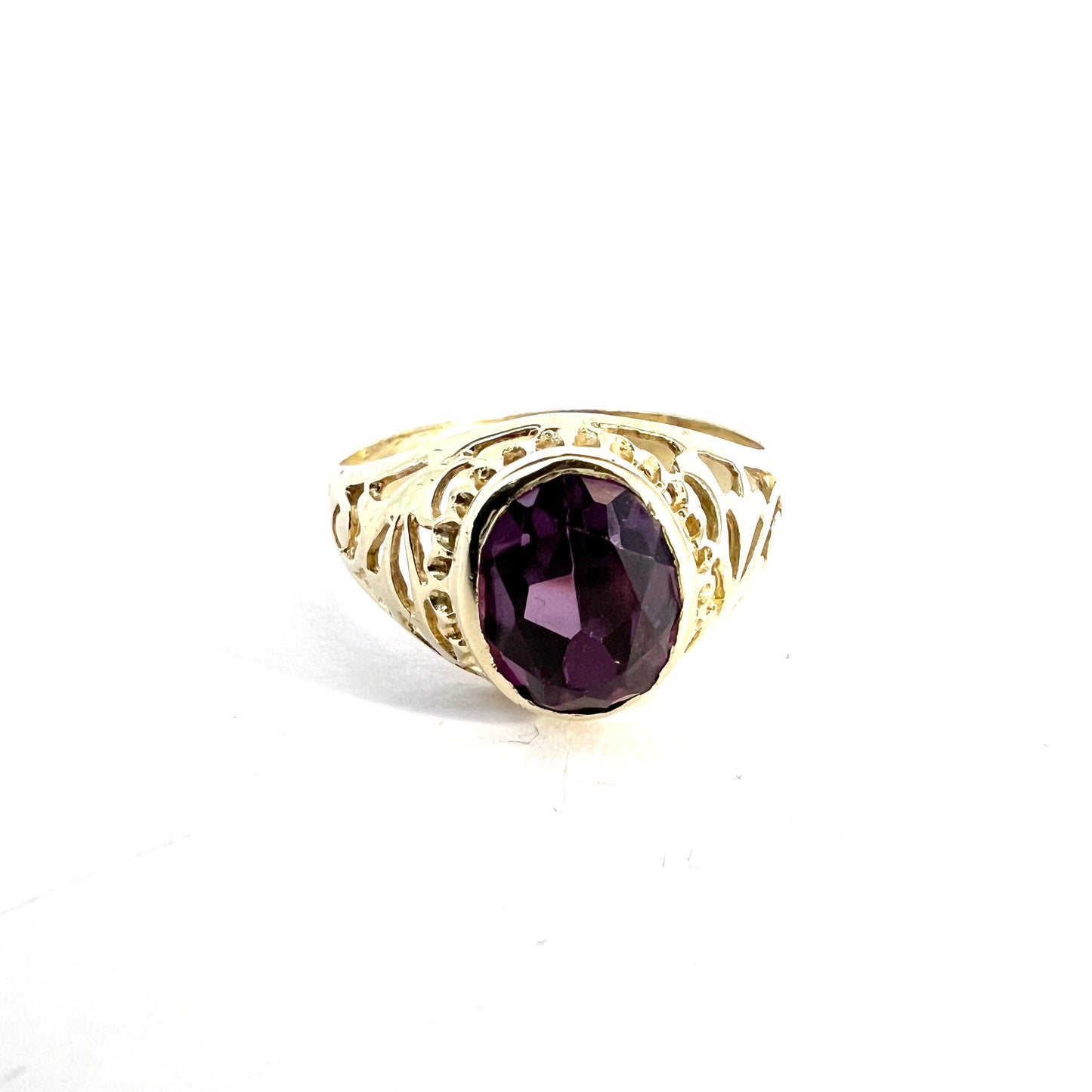 Vintage 14k Gold Synthetic Sapphire Openwork Ring.