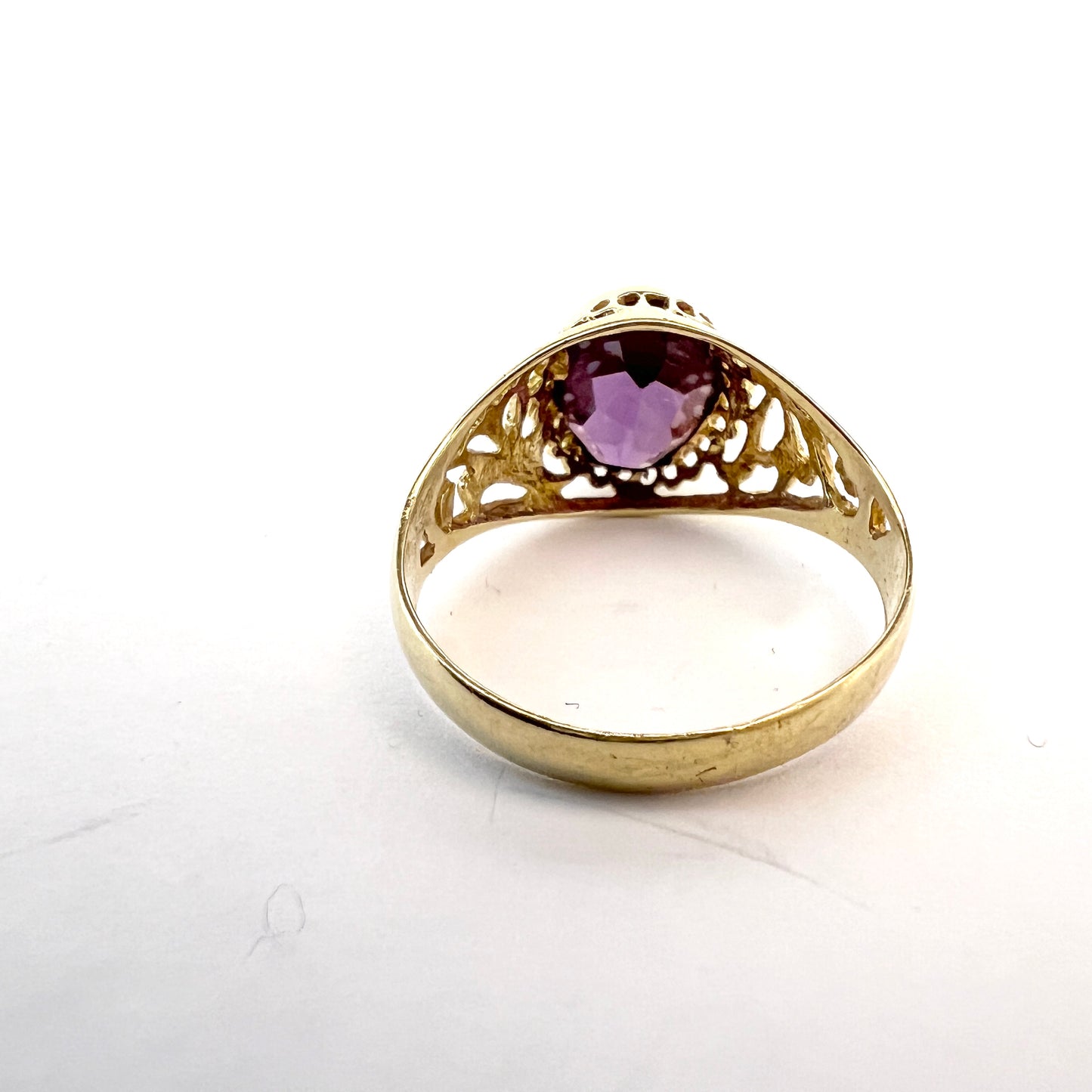 Vintage 14k Gold Synthetic Sapphire Openwork Ring.