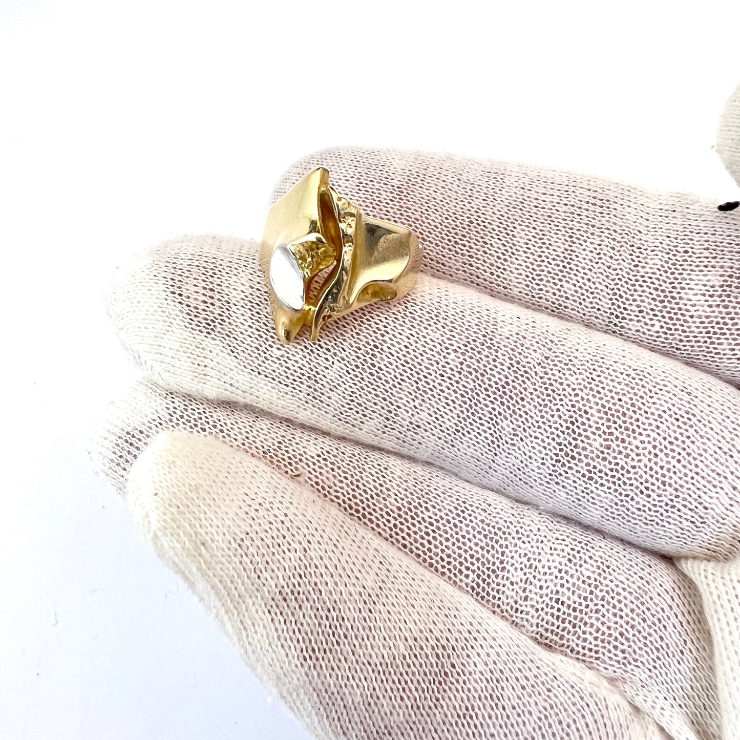 Bjorn Weckstrom, Lapponia Finland 1979. Vintage 18k Gold Platinum Ring. Design: Geisir